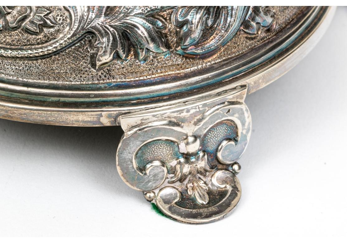 20ième siècle Paire de chandeliers de buffet en argent sterling lesté avec abat-jour en vente