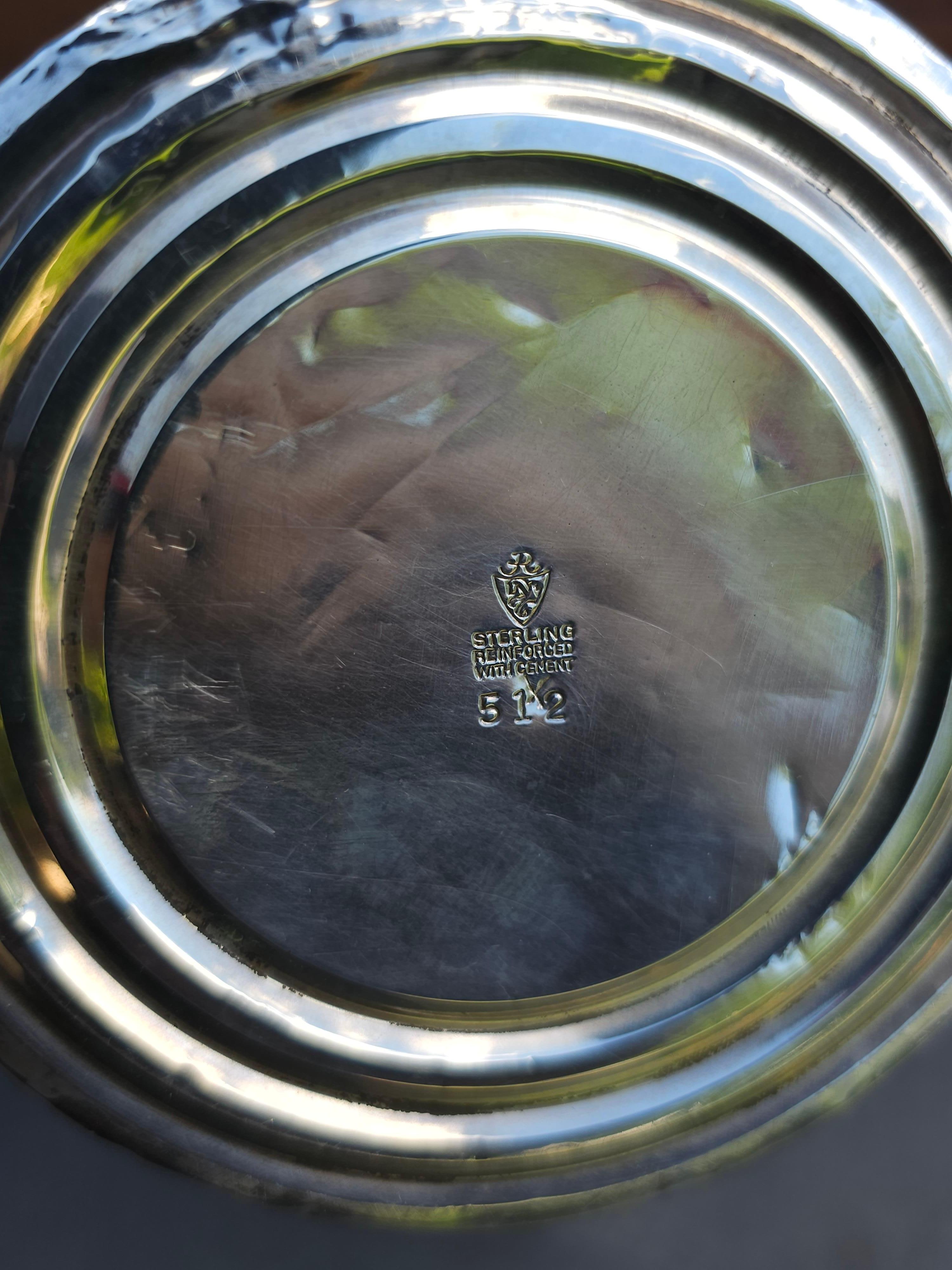 Coppia di Cadelabra a tre luci convertibili in argento sterling ponderato In condizioni buone in vendita a Germantown, MD