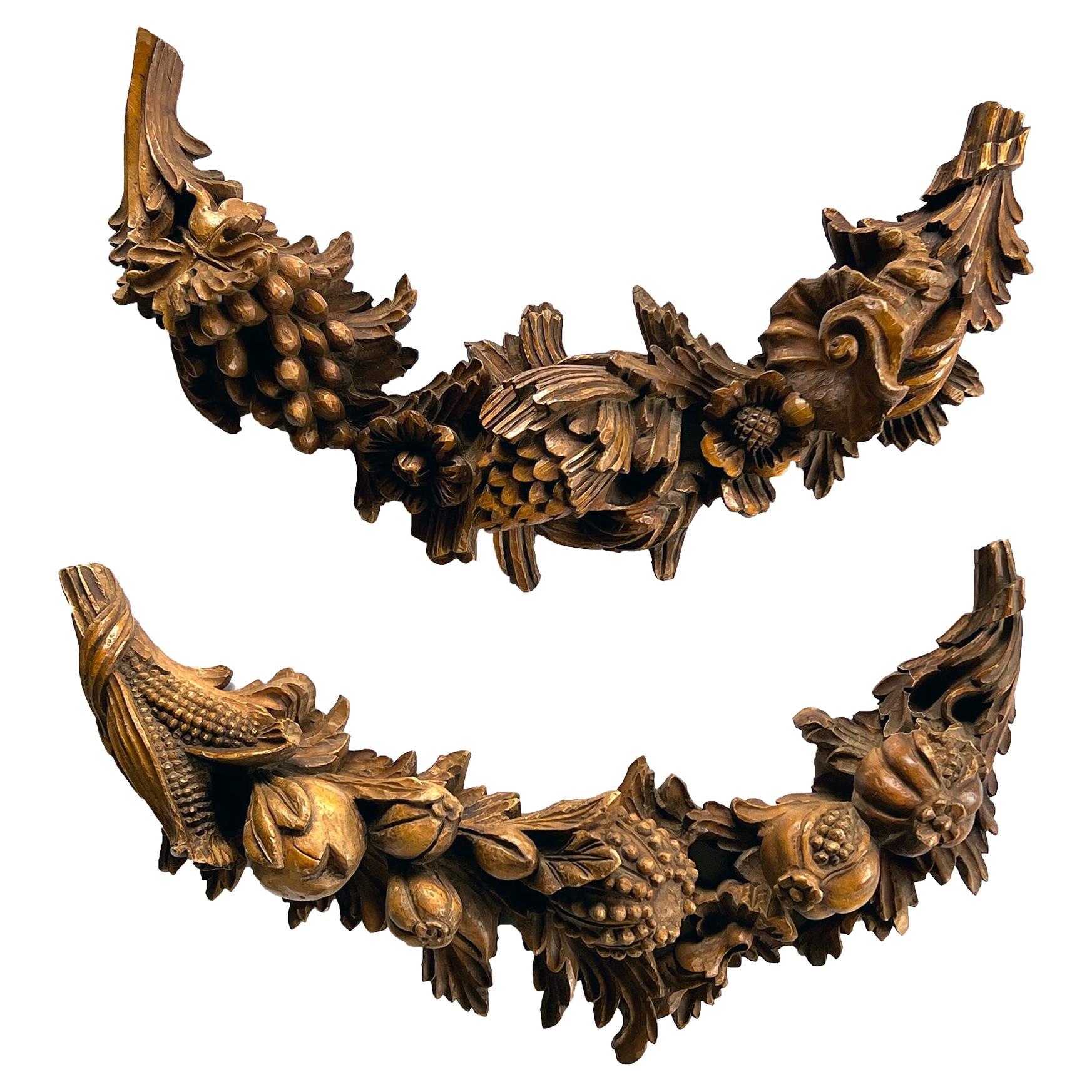 Pair of Well-Carved French Boiserie Swag Appliques For Sale