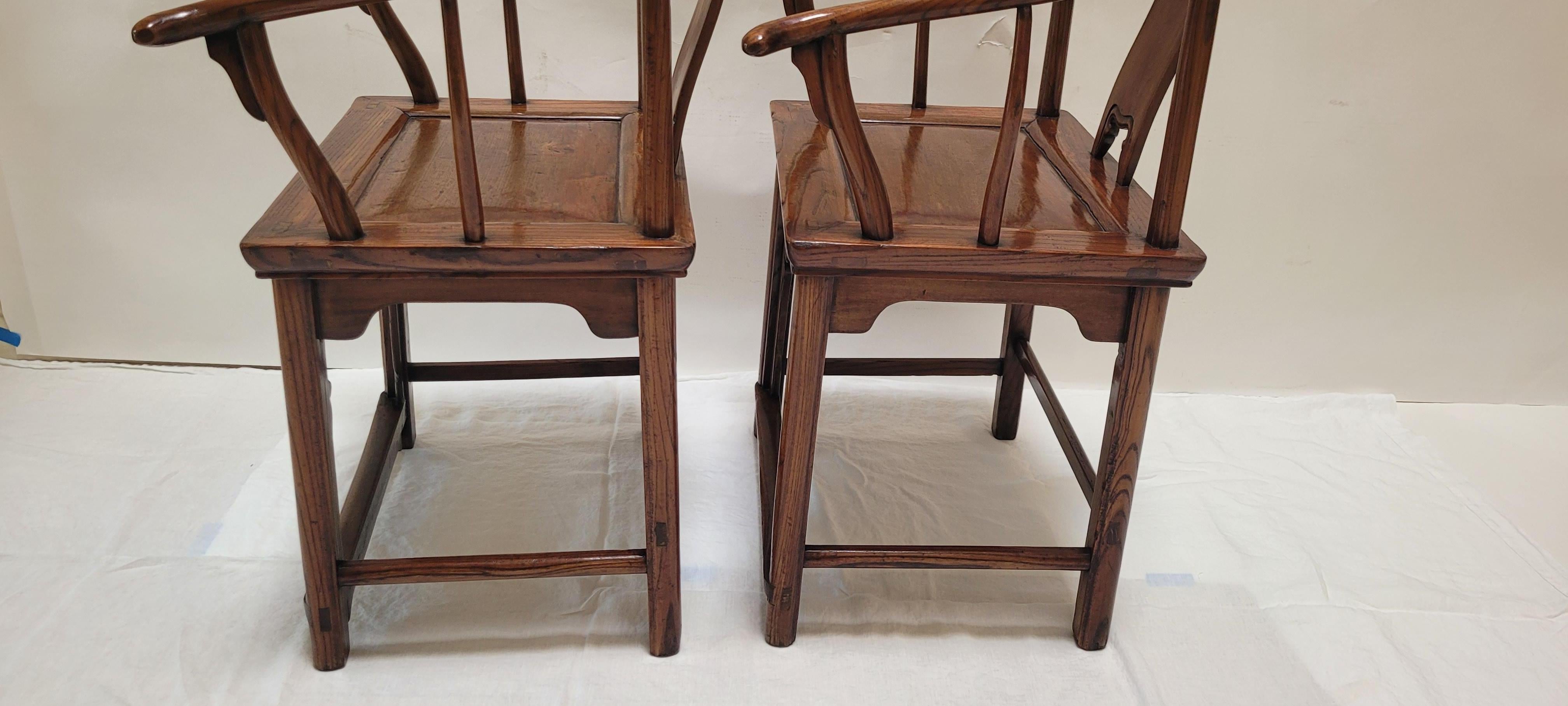 Chinese Pair of Wenyi Armchairs - 19th Century For Sale
