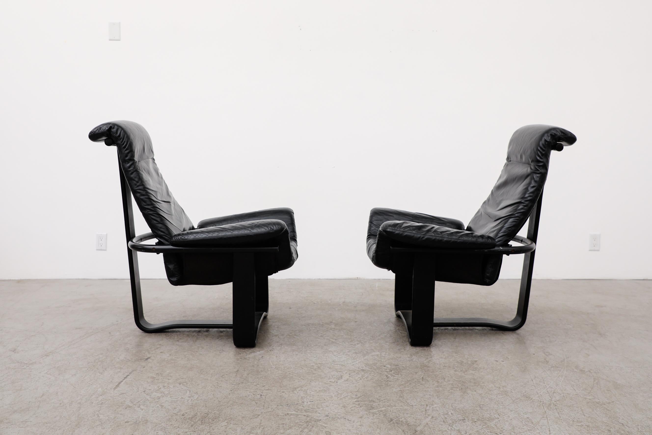 Pair of Westnofa Vestlandske Black Leather and Bentwood Lounge Chairs In Good Condition In Los Angeles, CA