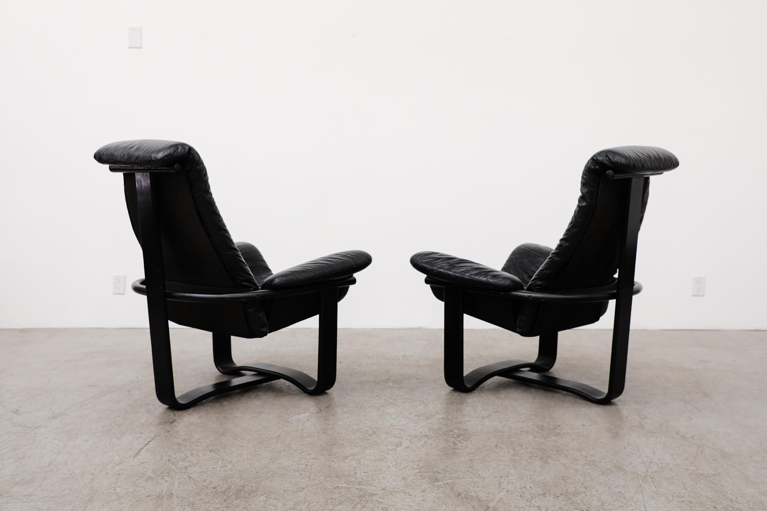 Late 20th Century Pair of Westnofa Vestlandske Black Leather and Bentwood Lounge Chairs