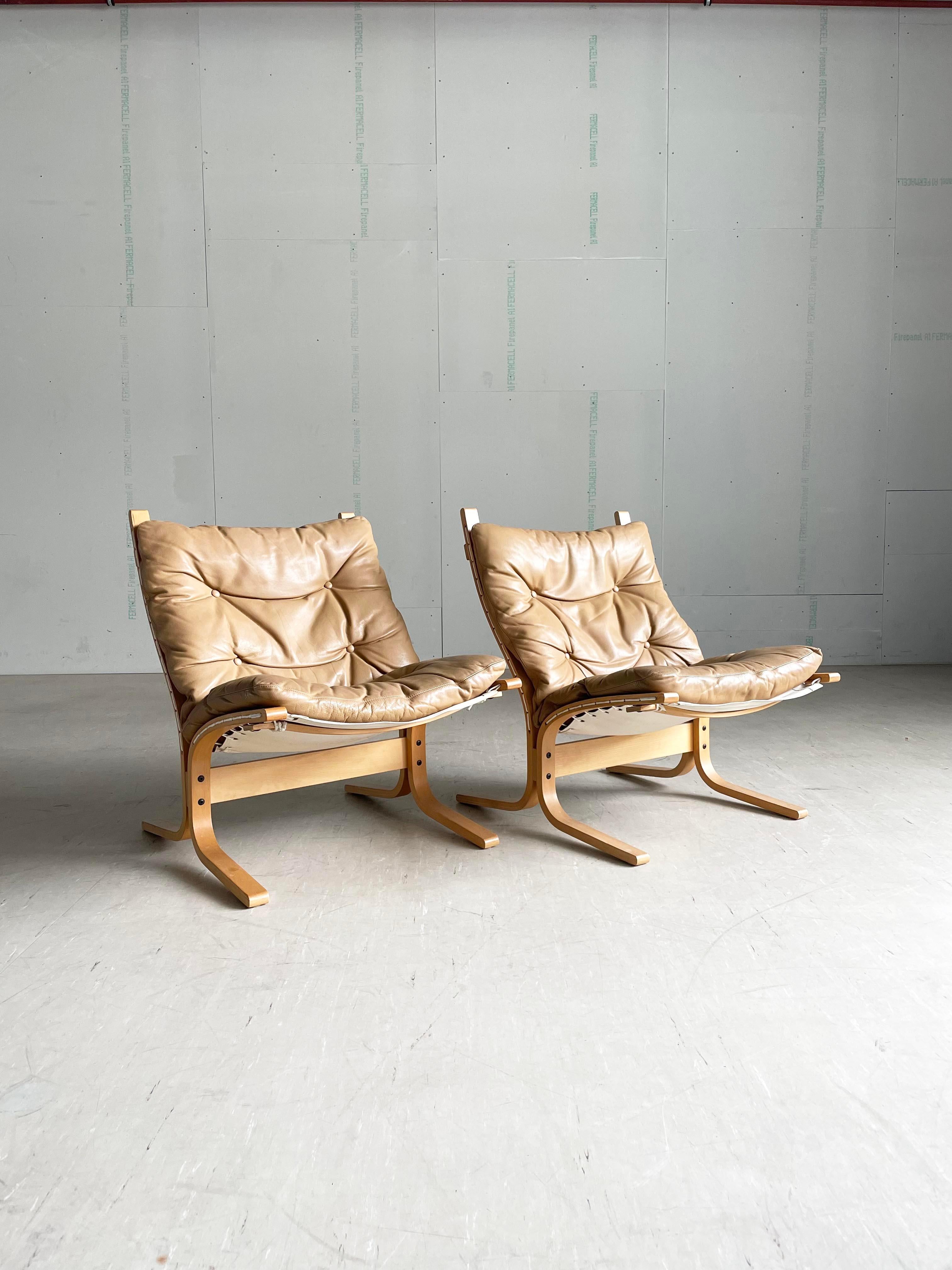 Pair of Westnova Ingmar Relling 'Siesta' Lounge Chairs In Good Condition In Bern, CH