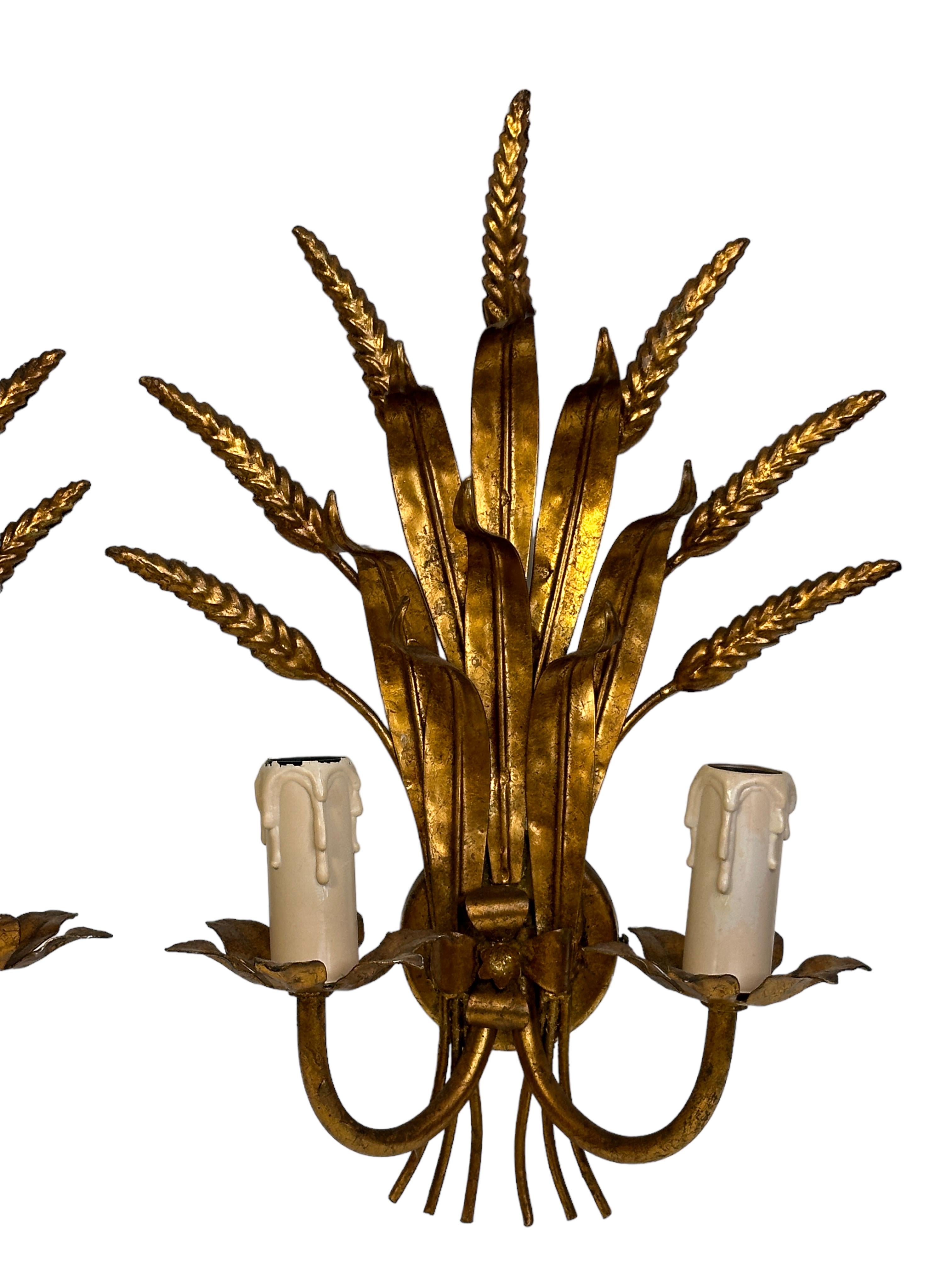 Pair of Wheat Sheaf Two-Light Gilded Tole Sconces by Sölken Leuchten Germany In Good Condition For Sale In Nuernberg, DE