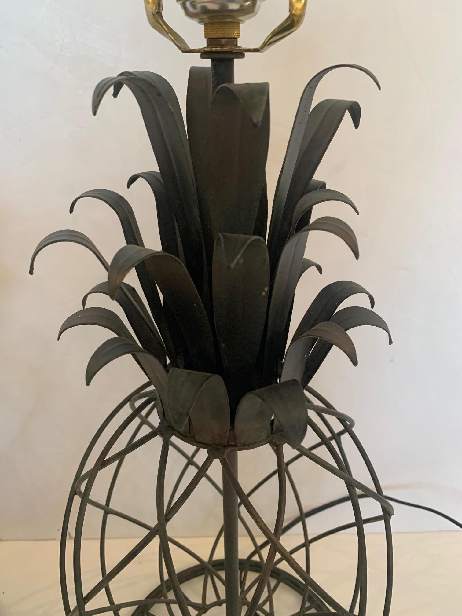 Pair of Whimsical Mid-Century Modern Iron and Tole Topiary Style Pineapple Lamps In Good Condition For Sale In Hopewell, NJ
