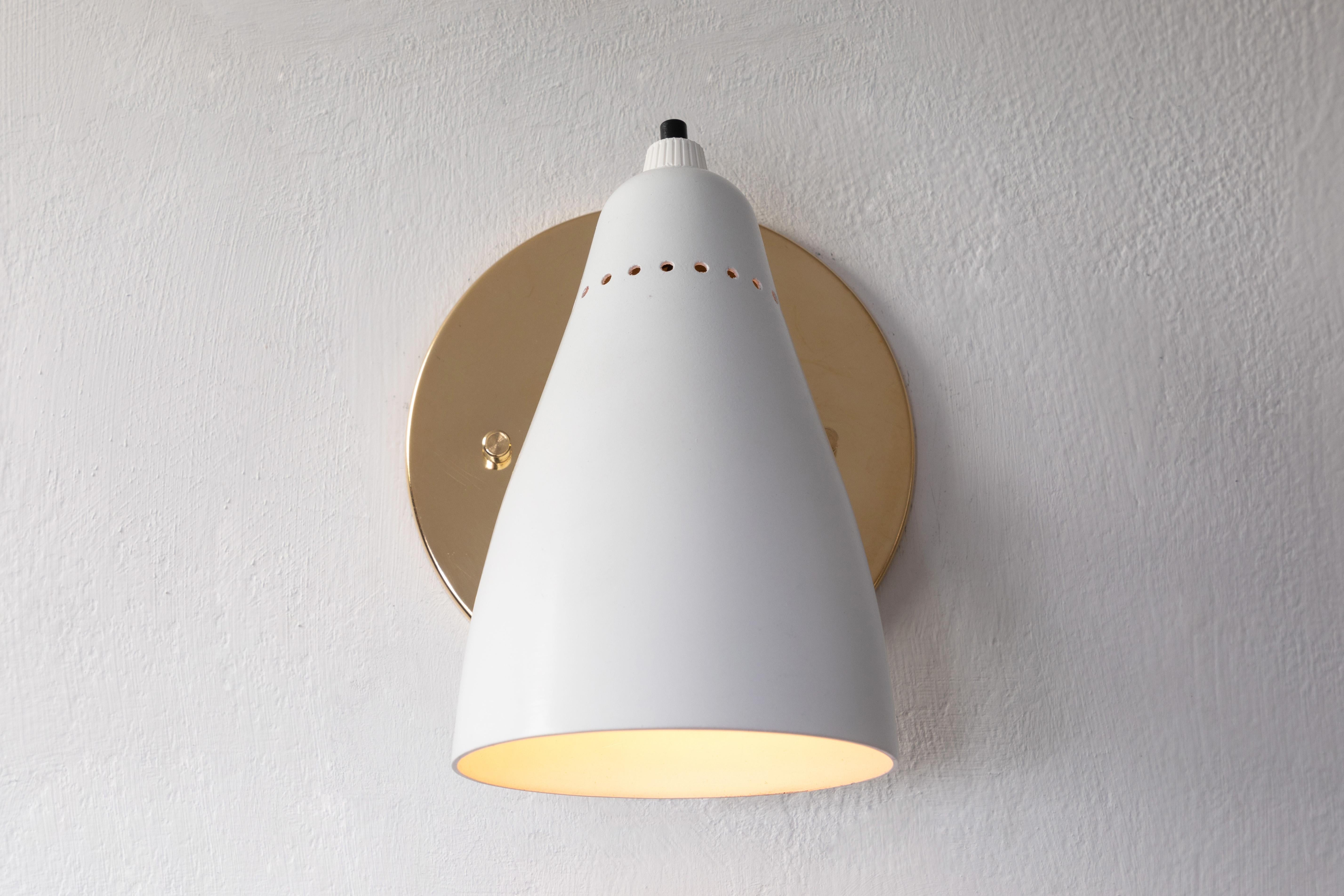 Mid-Century Modern Pair of White 1950s Giuseppe Ostuni Articulating Sconces for O-Luce