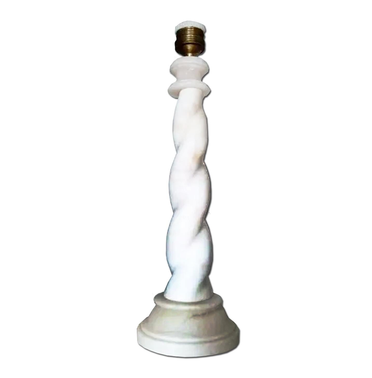 Alabaster Table lamps Barley Twist Art Deco  Italy, Early 20th Century In Good Condition In Mombuey, Zamora