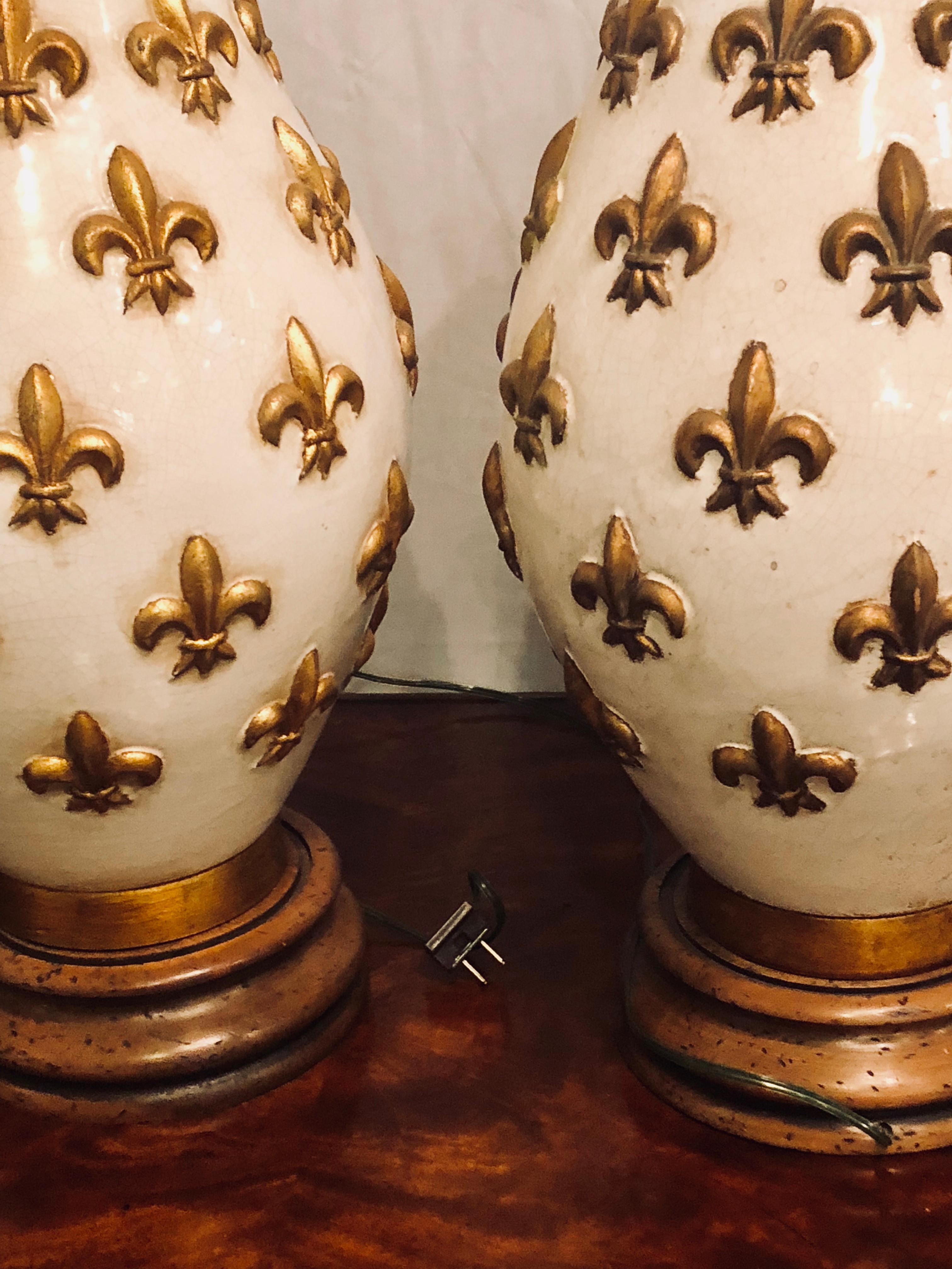 Pair of White and Gilt Porcelain Bulbous Shaped Table Lamps 3