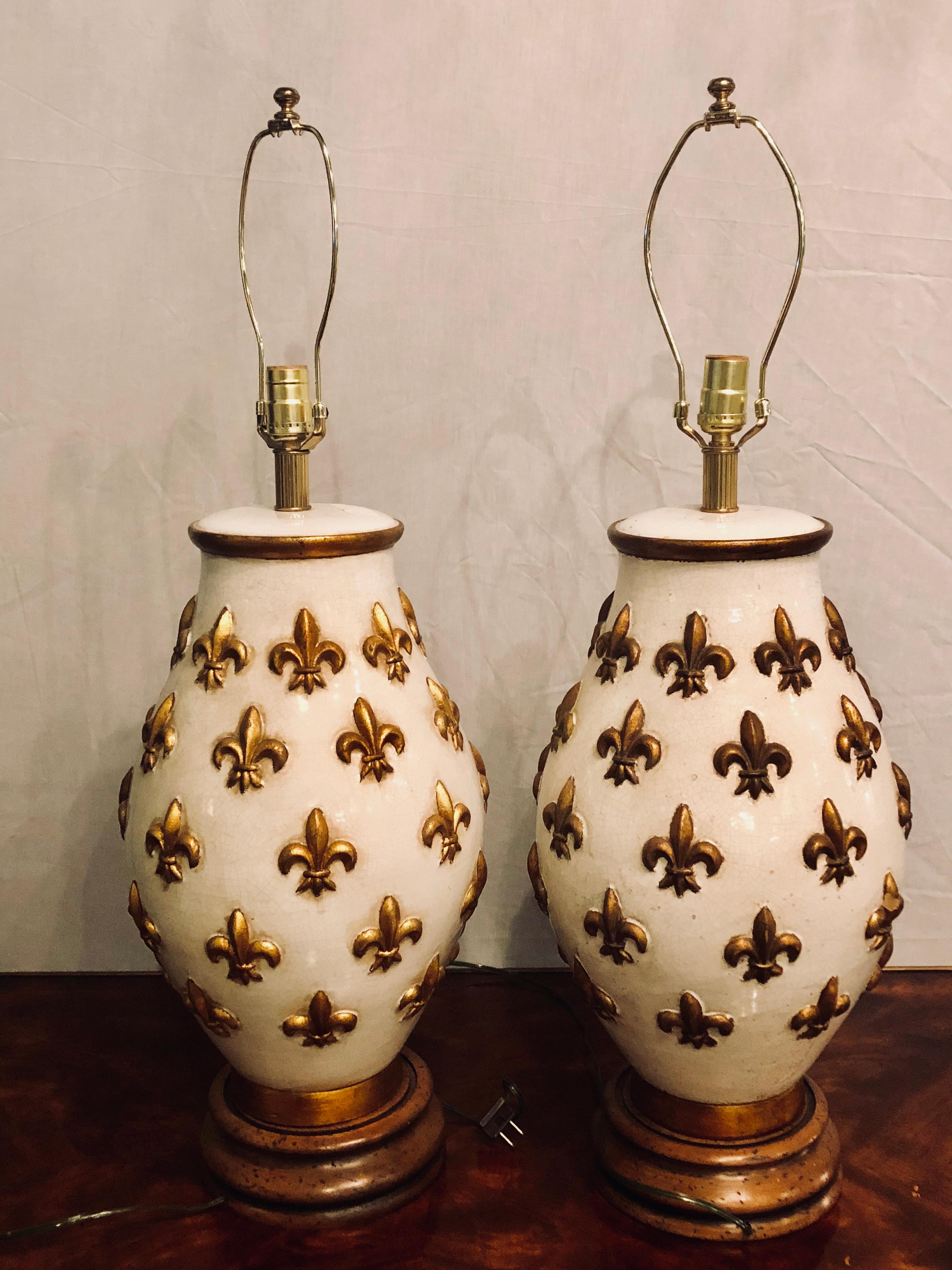 Pair of White and Gilt Porcelain Bulbous Shaped Table Lamps 4