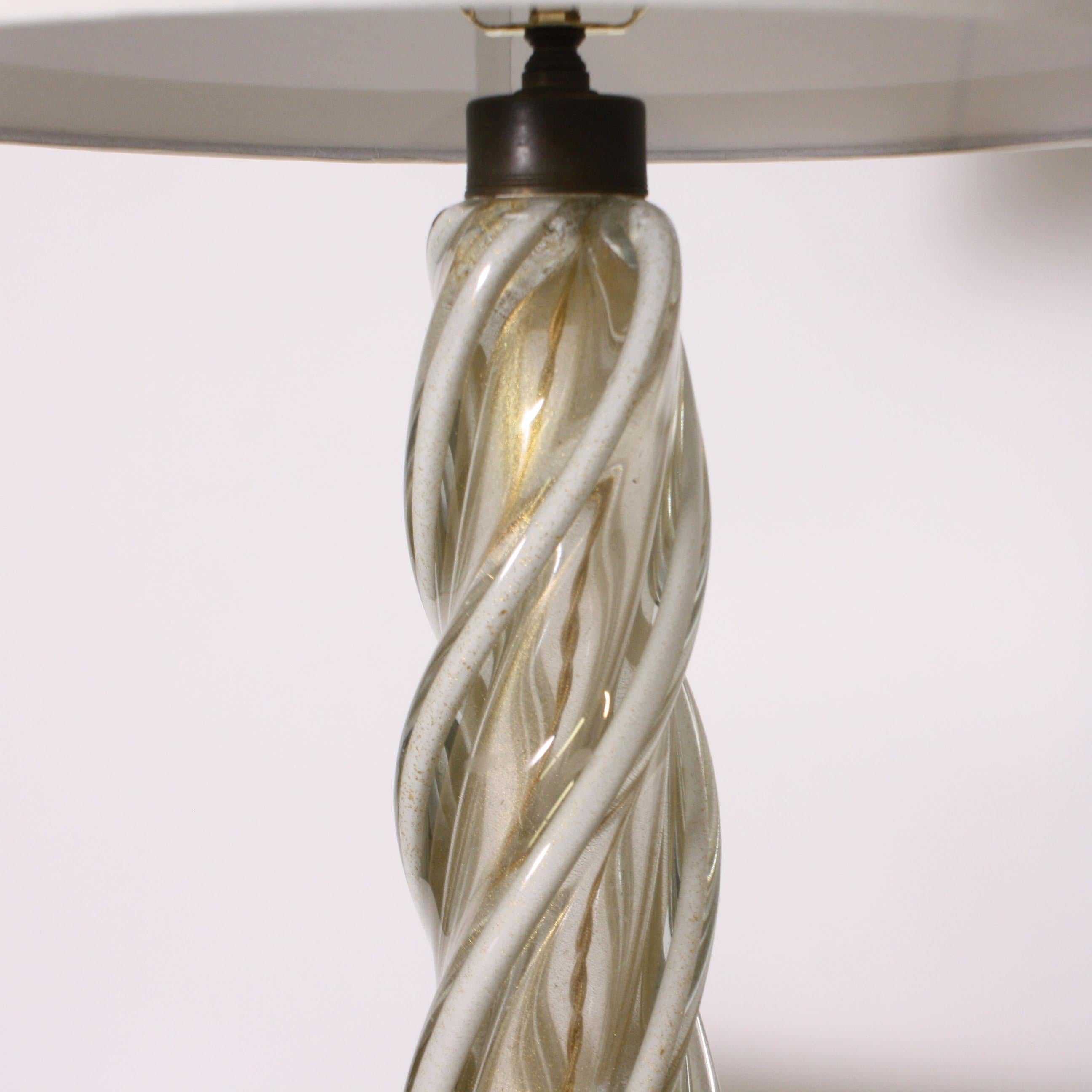 Mid-20th Century Pair of White and Gold Seguso Murano Lamps, circa 1950