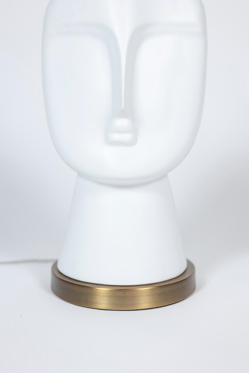 Pair of white and matte opaline lamps, 20th century For Sale 1