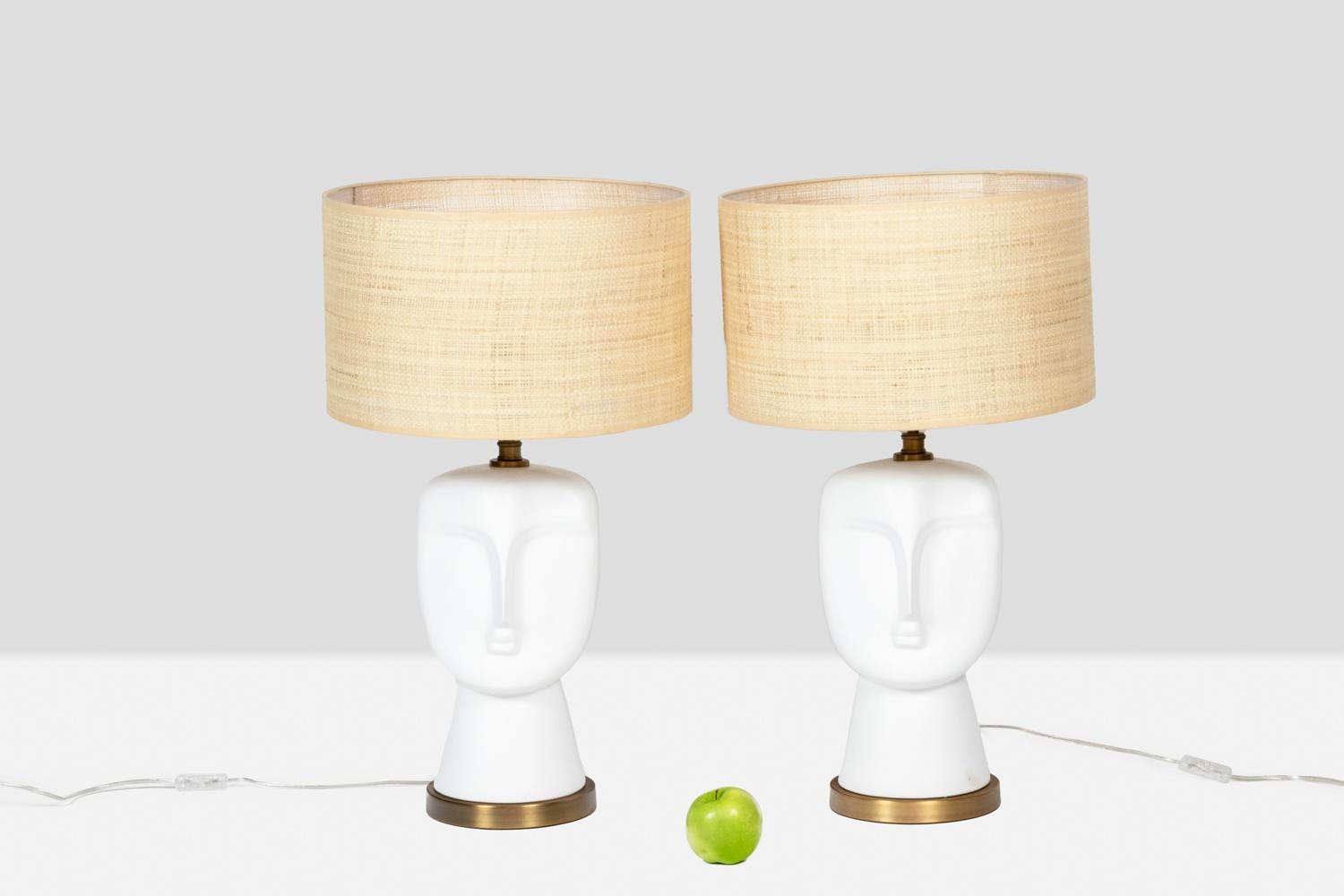 Pair of white and matte opaline lamps, 20th century For Sale 2