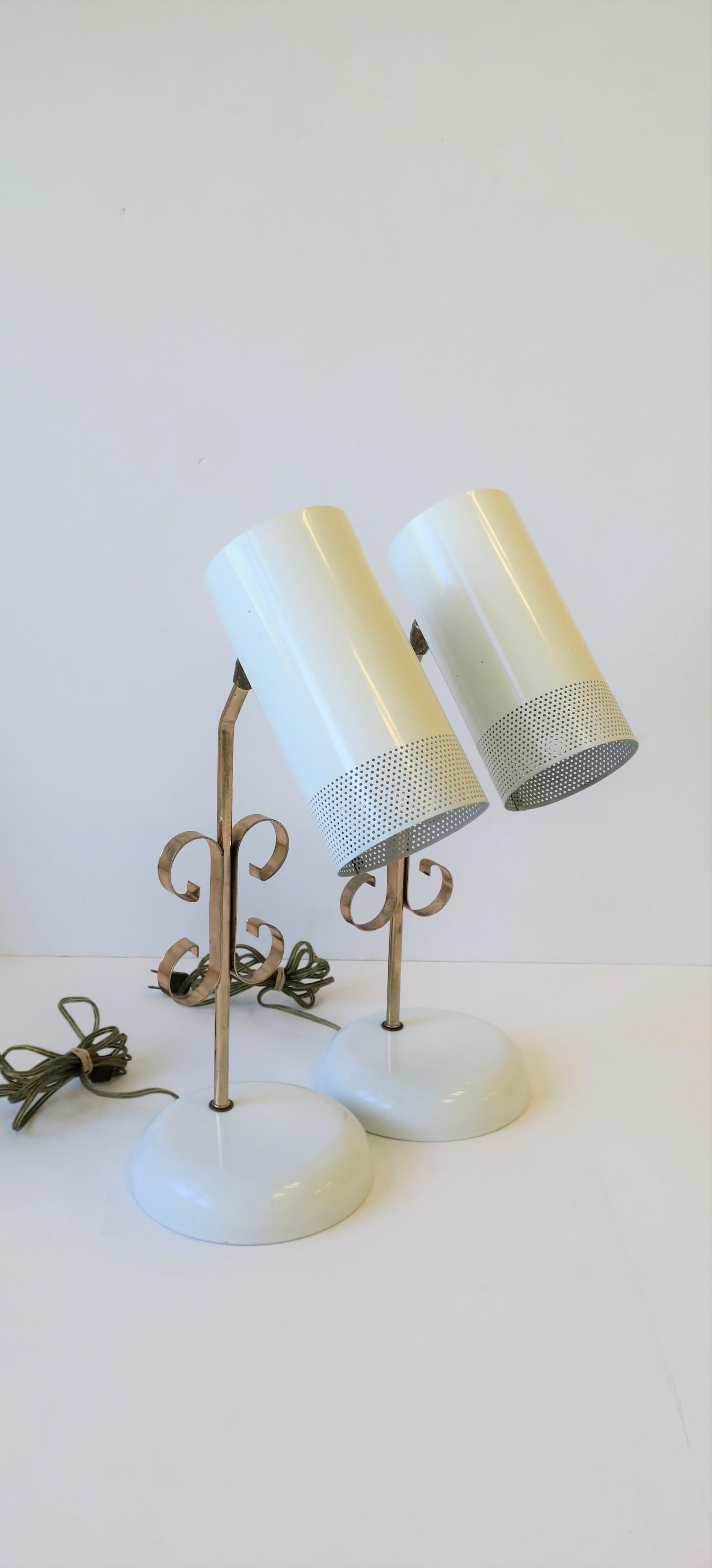 Modern White and Rose Pink Metal Table or Desk Lamps, 1970s, Pair 1