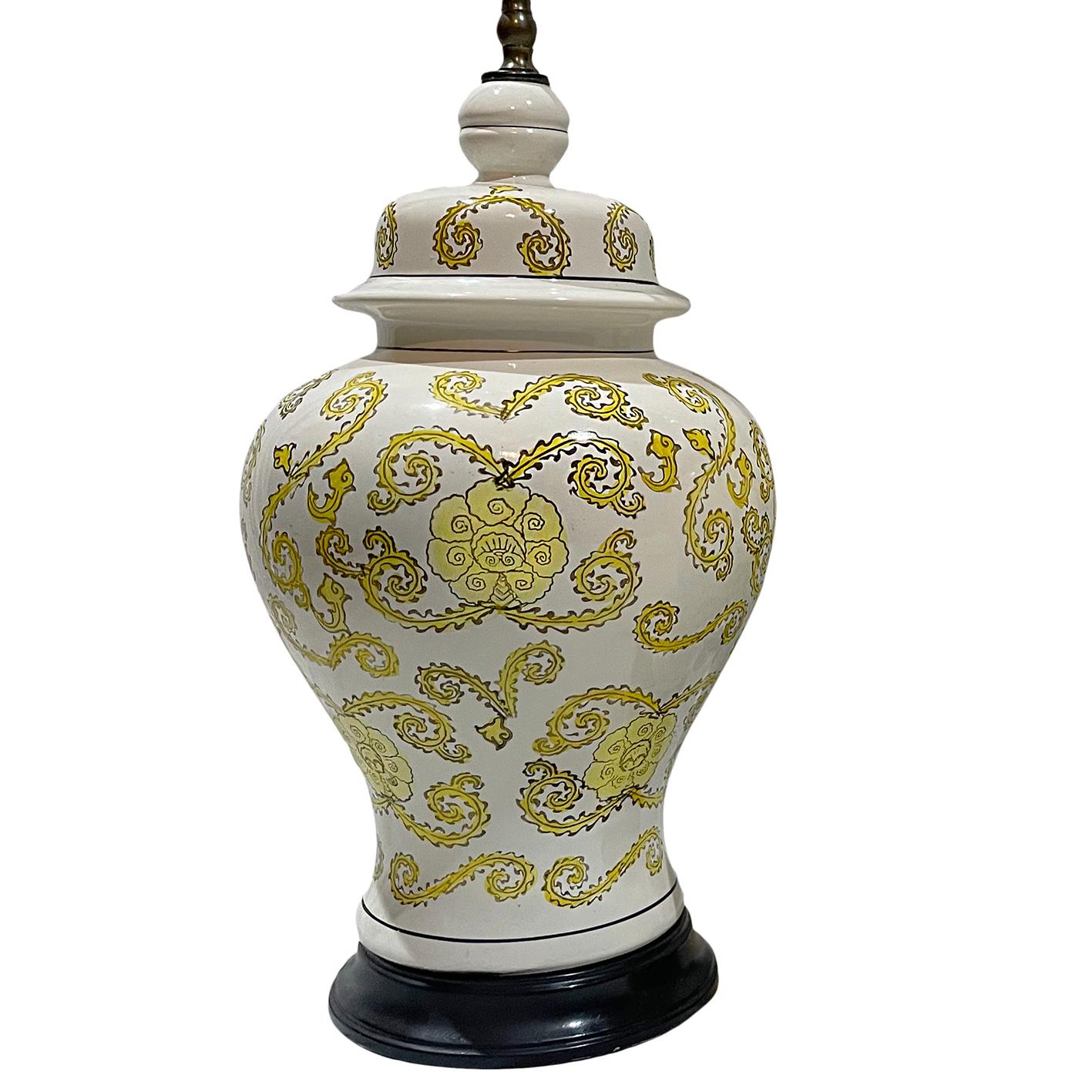 Mid-20th Century Pair of White and Yellow Porcelain Lamps For Sale