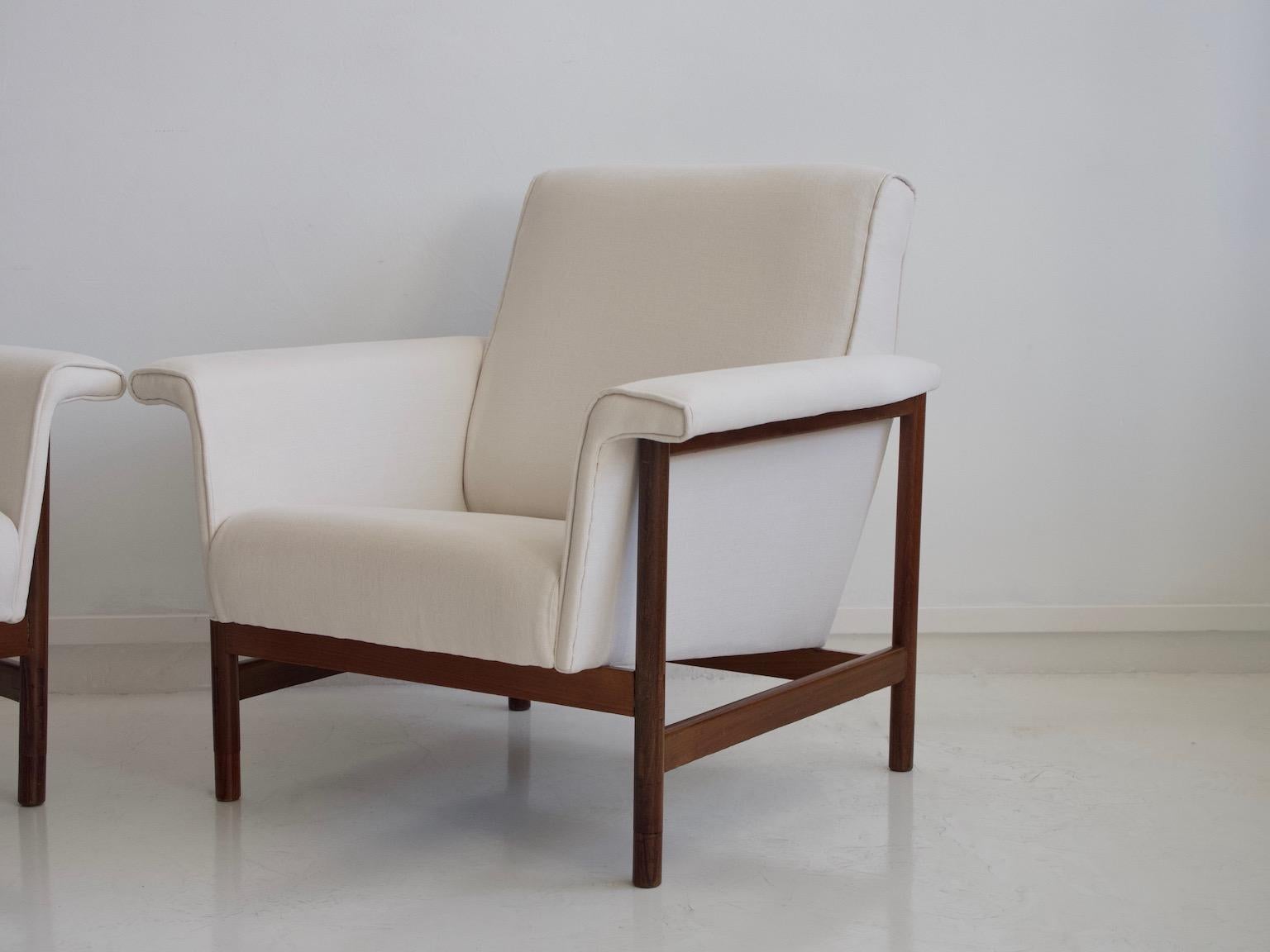 Italian Pair of White Armchairs with Wooden Frame