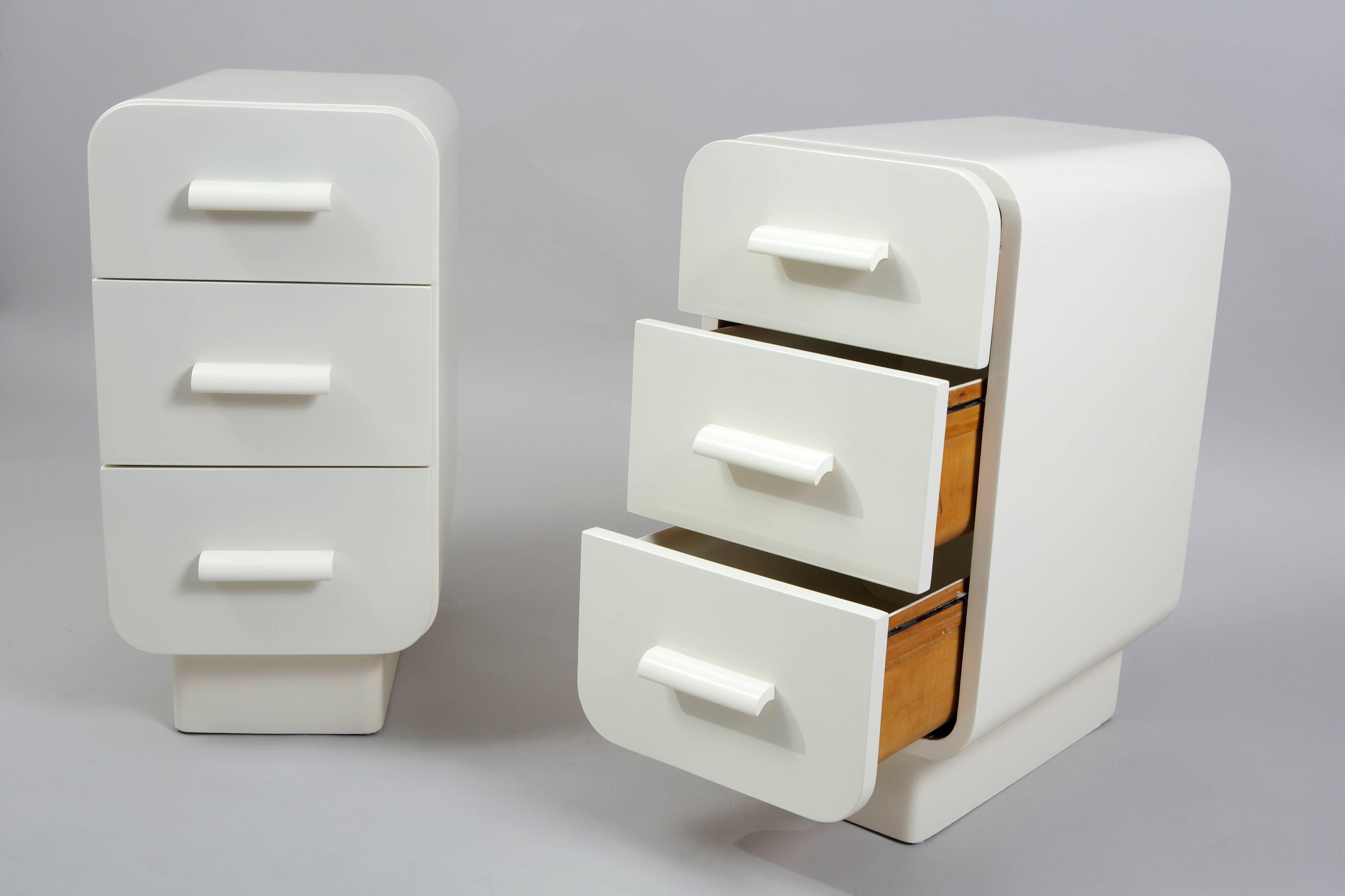 Czech Pair of White Art Deco Bed-Side Tables, Jindrich Halabala