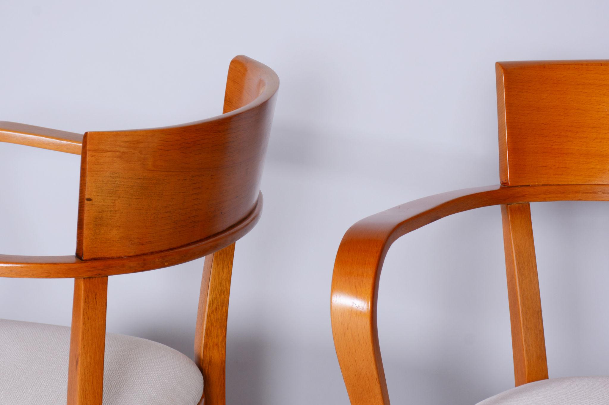 Tessuto Coppia di poltrone in faggio bianco ArtDeco, Jindrich Halabala, Up & Up Zavody, anni '30 in vendita
