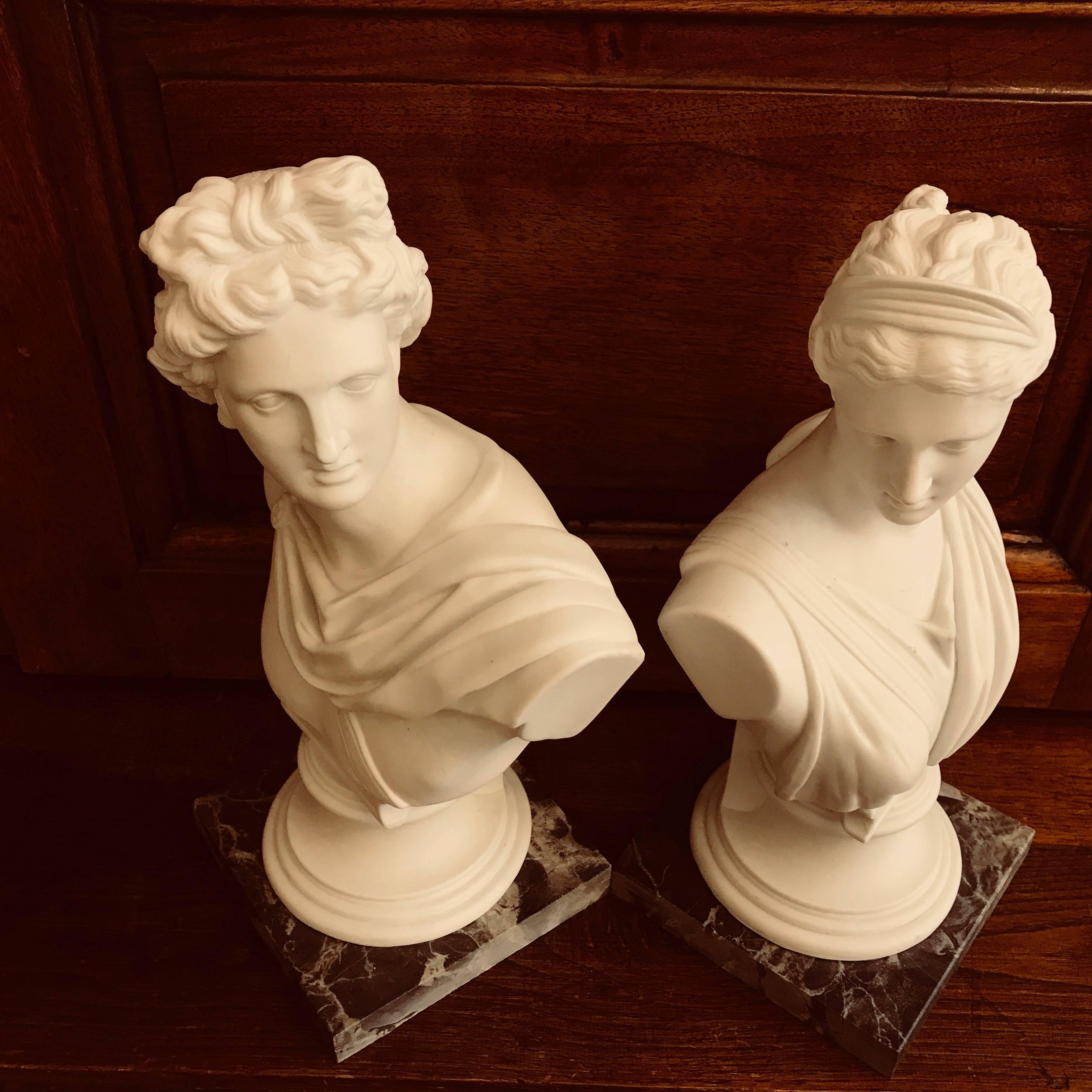 Pair of White Biscuit Porcelain Busts of Apollo Belvedere and Diana from Italy In Excellent Condition In Milano, MI