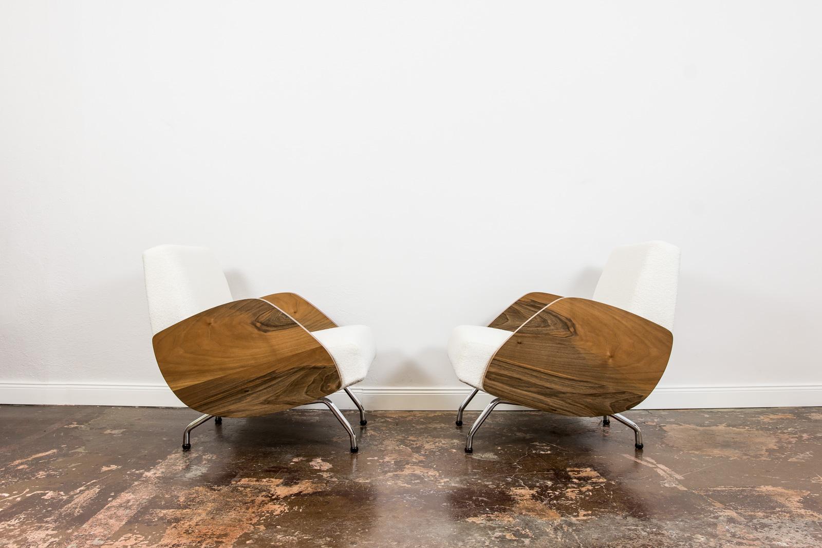 Polish Pair of White Bouclé Mid-Century Lounge Chairs 