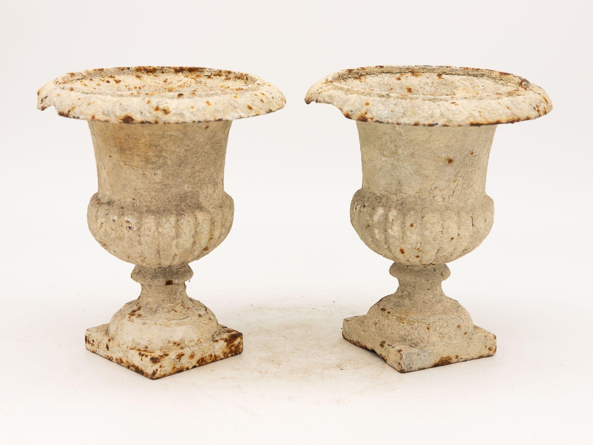 Pair of White Cast Iron Urns, French Early 20th Century In Good Condition For Sale In South Salem, NY
