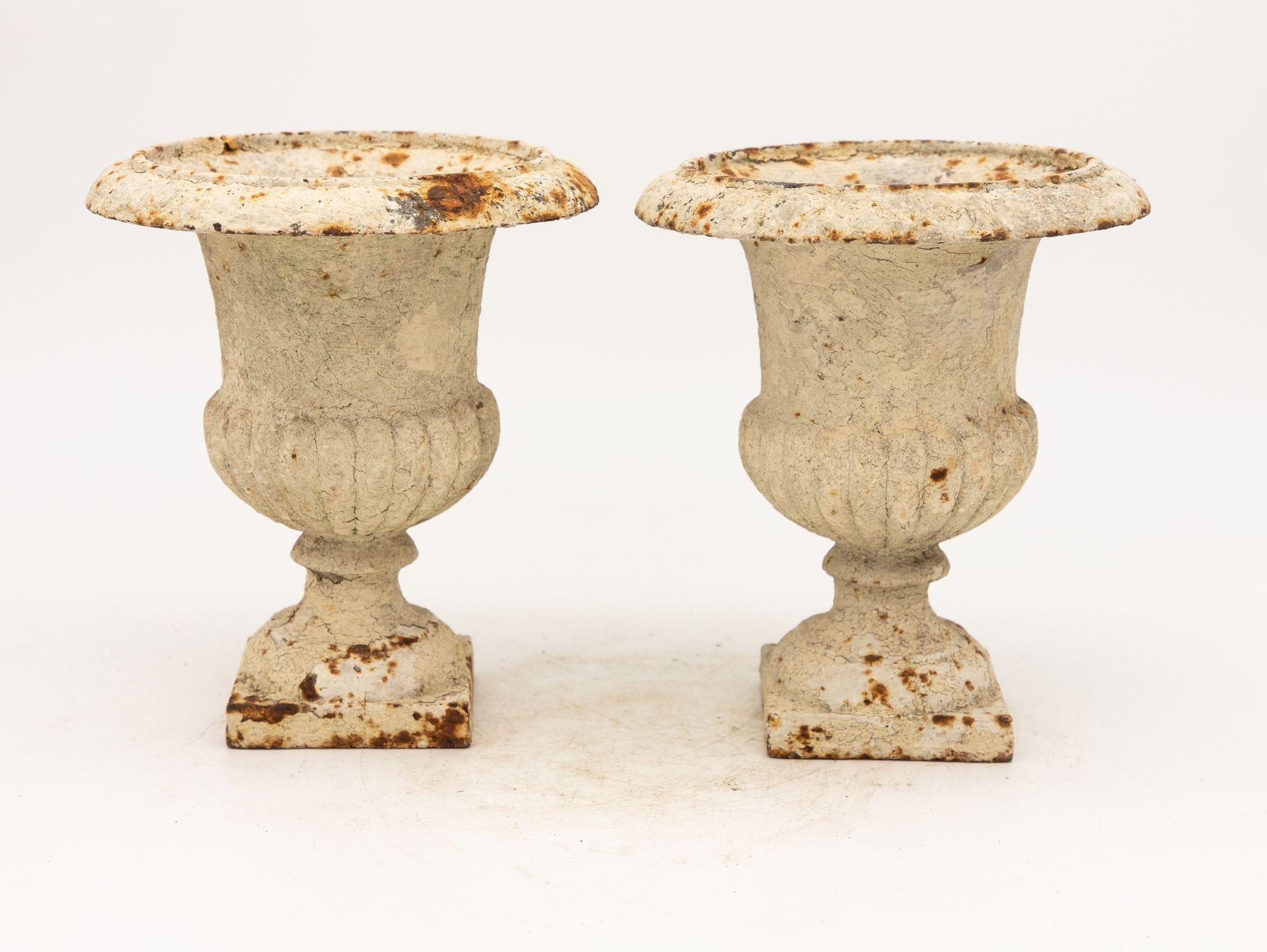 Pair of White Cast Iron Urns, French Early 20th Century For Sale 3