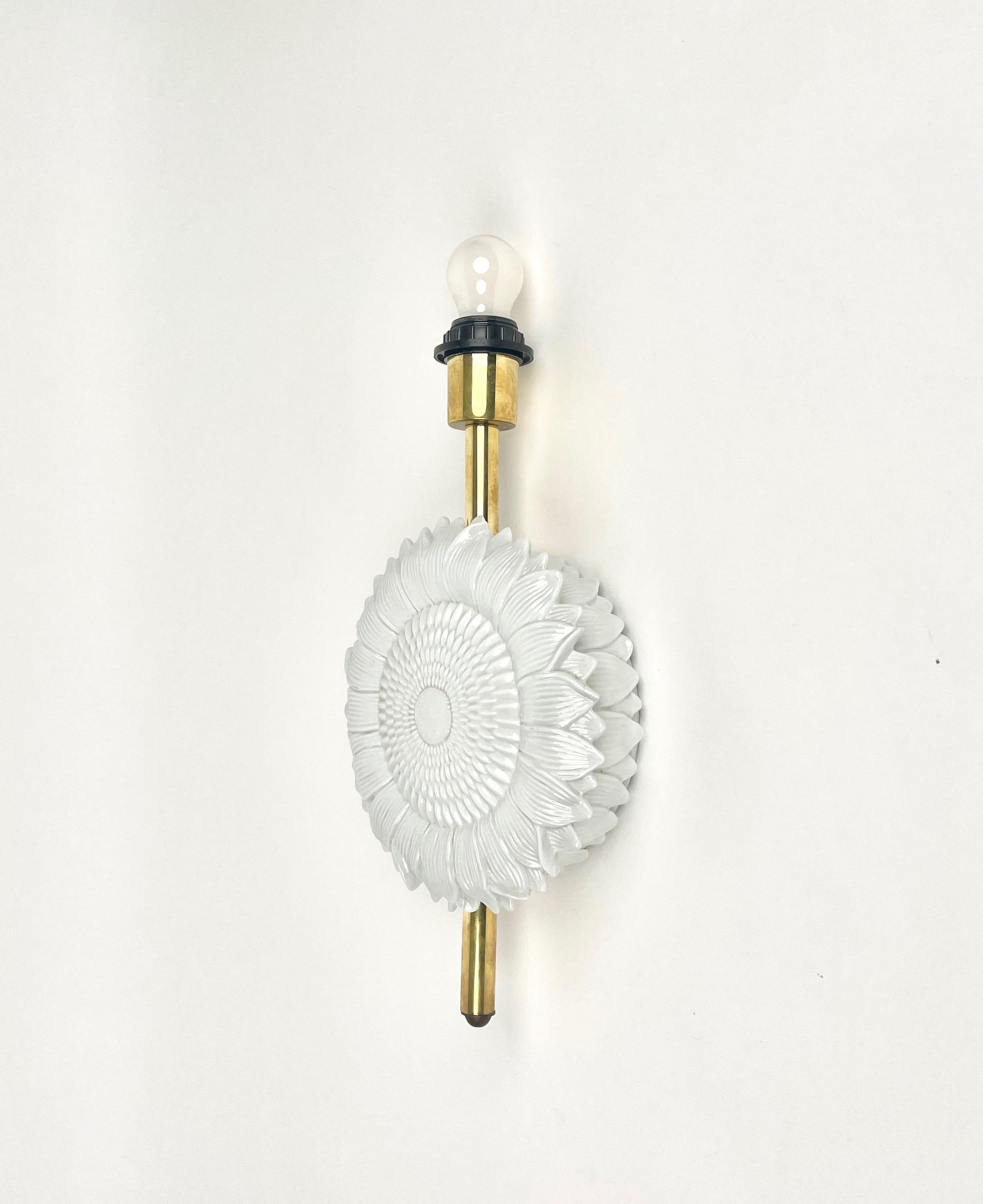 Late 20th Century Pair of White Ceramic and Brass Wall Light Sconces, Italy, 1970s For Sale