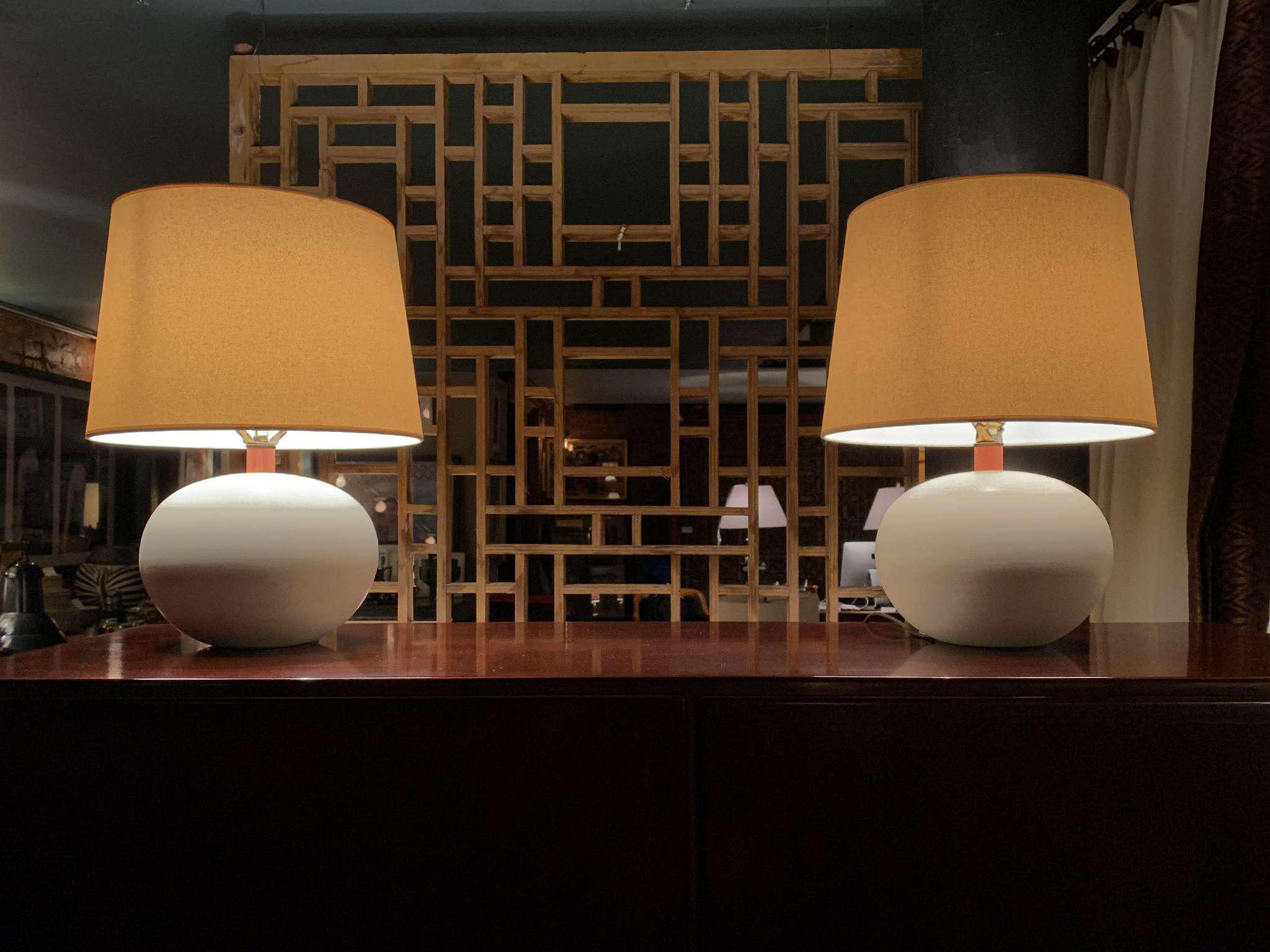 Pair of White Ceramic Globe Table Lamps Attributed to George Scatchard 6