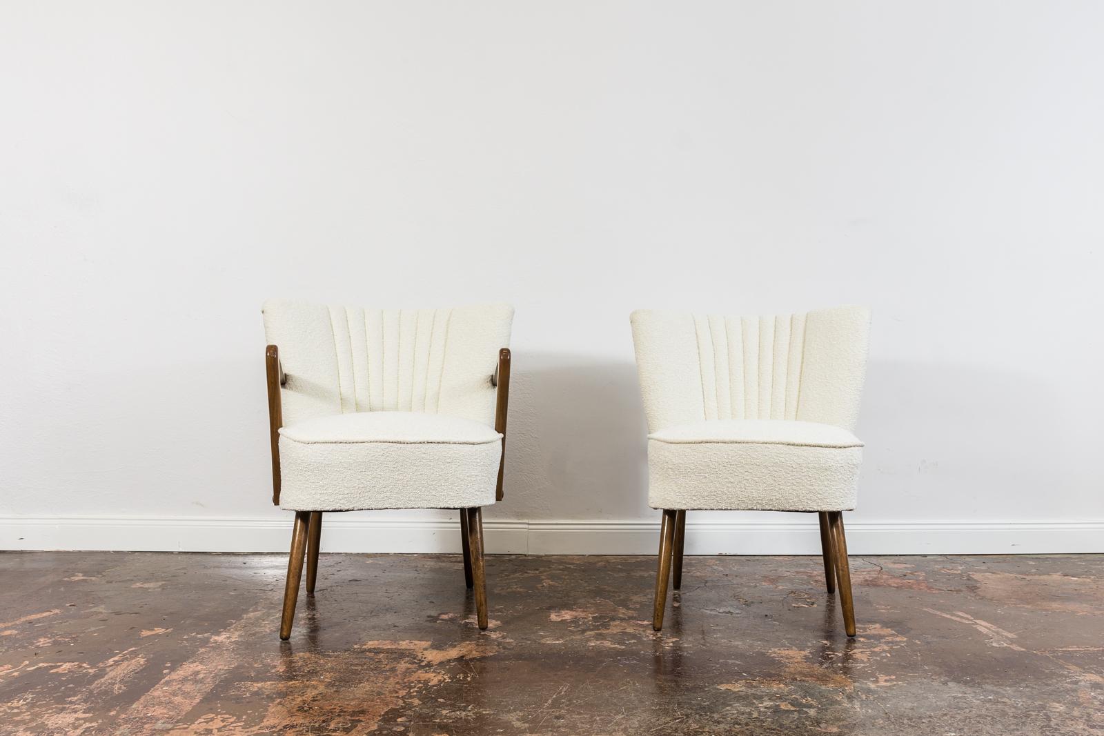 Pair of White Cream Boucle Cocktail Chairs, 1950s, Germany.
Completely restored.