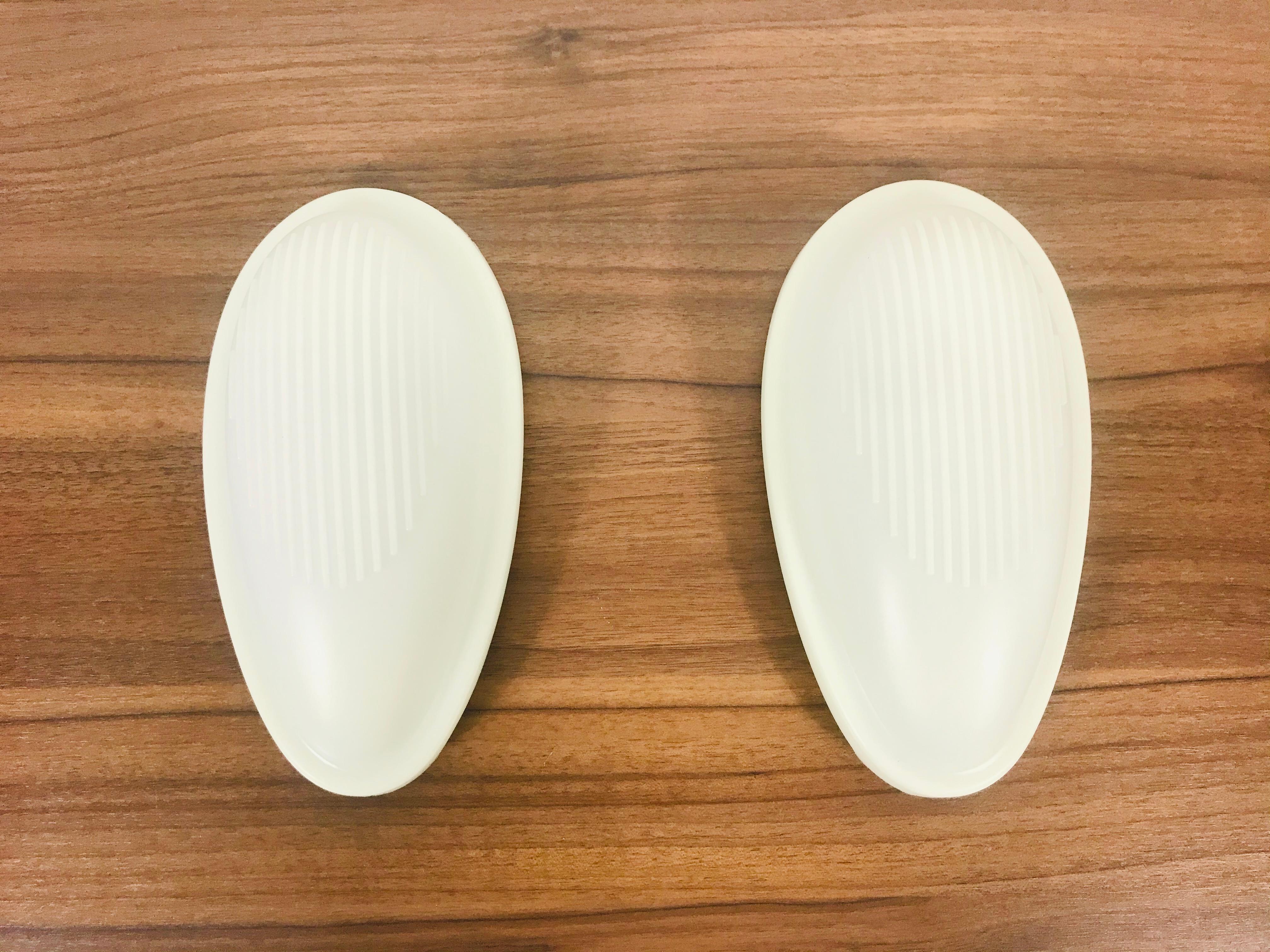 Pair of White‚ Drop 1’ Wall Lamps by Marc Sadler for Arteluce, Italy, 1993 For Sale 2