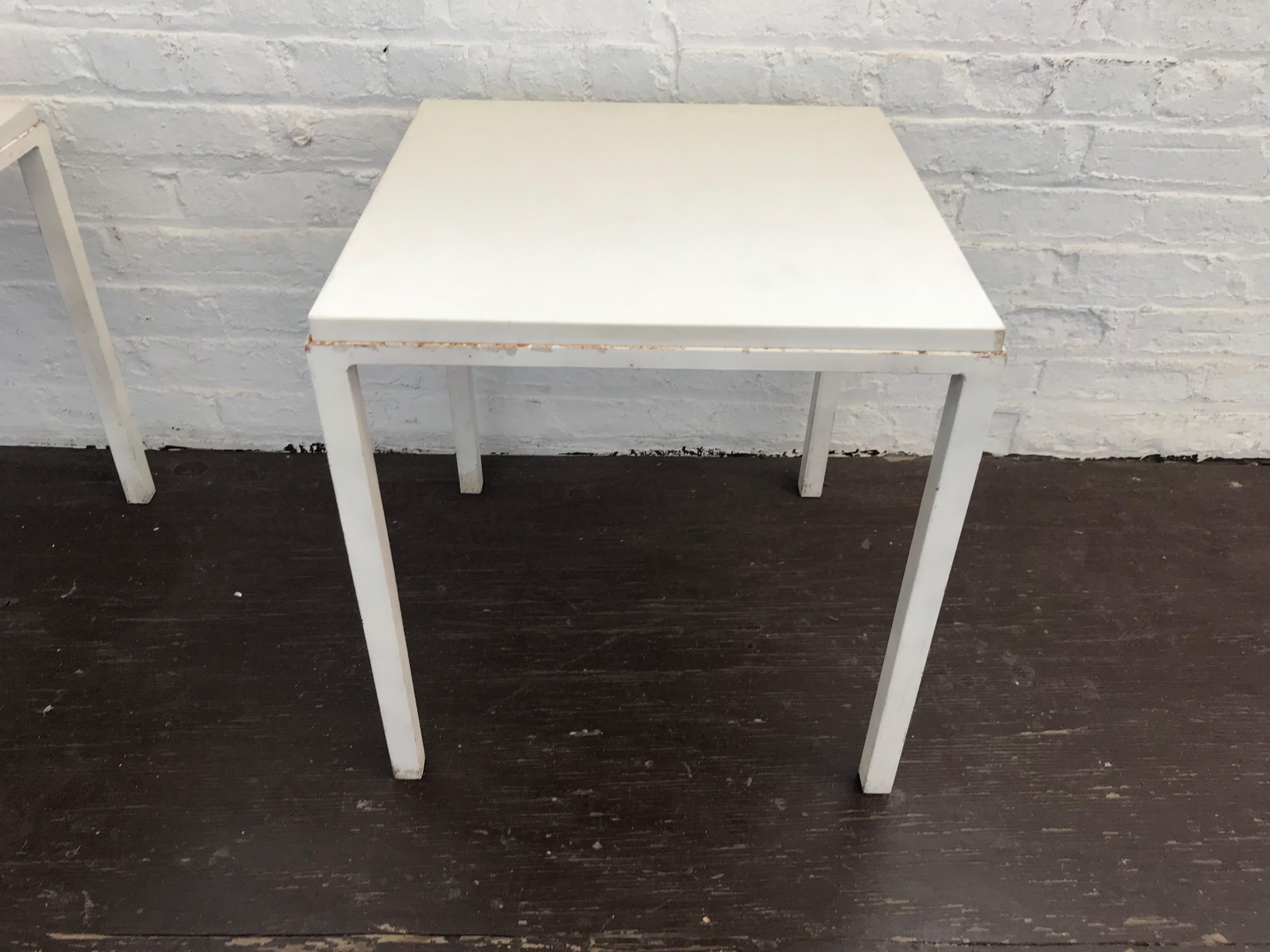 Pair of White Enameled Metal and Granite Side Tables, USA, circa 1955 For Sale 5