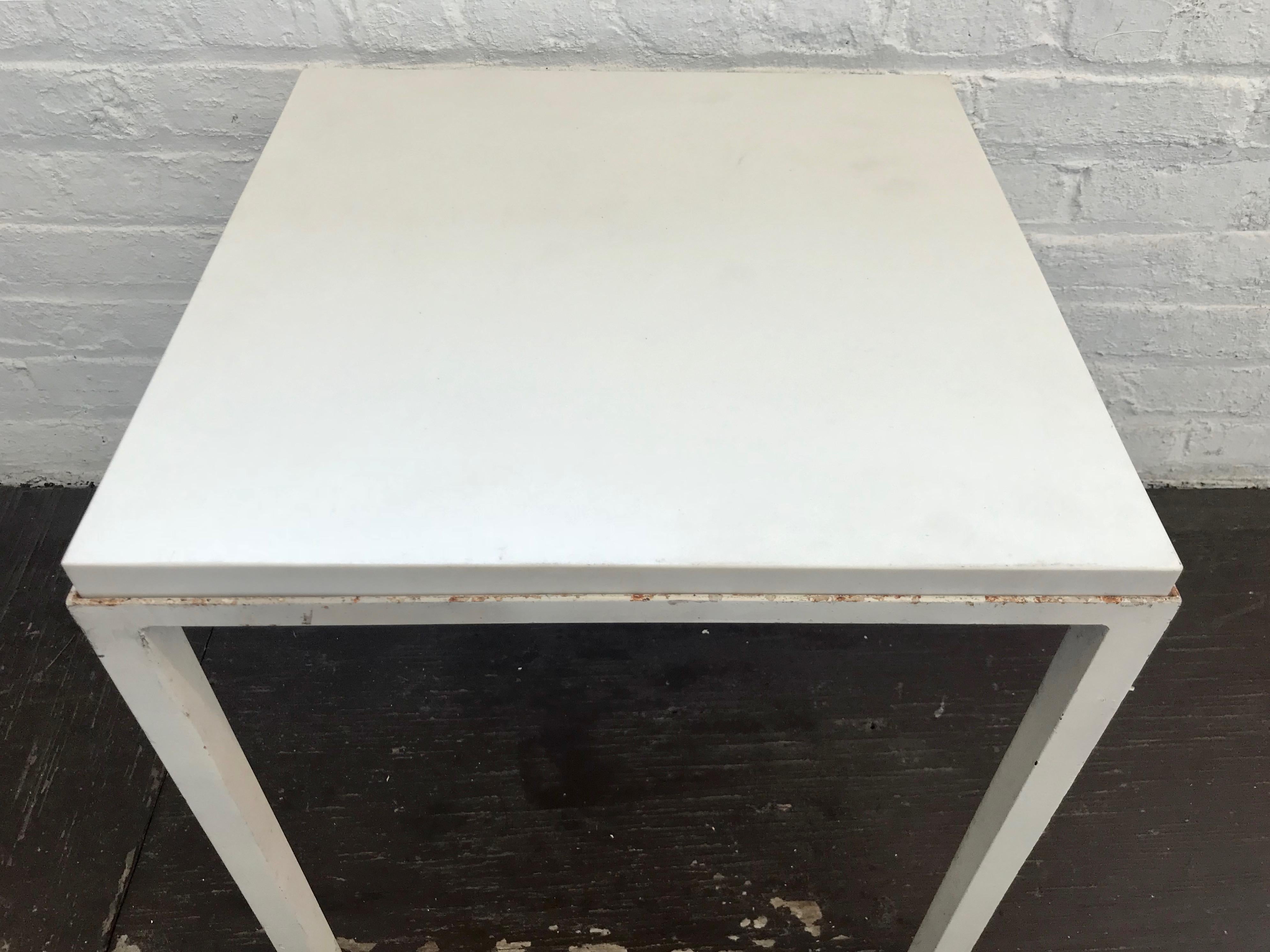 Pair of White Enameled Metal and Granite Side Tables, USA, circa 1955 For Sale 10