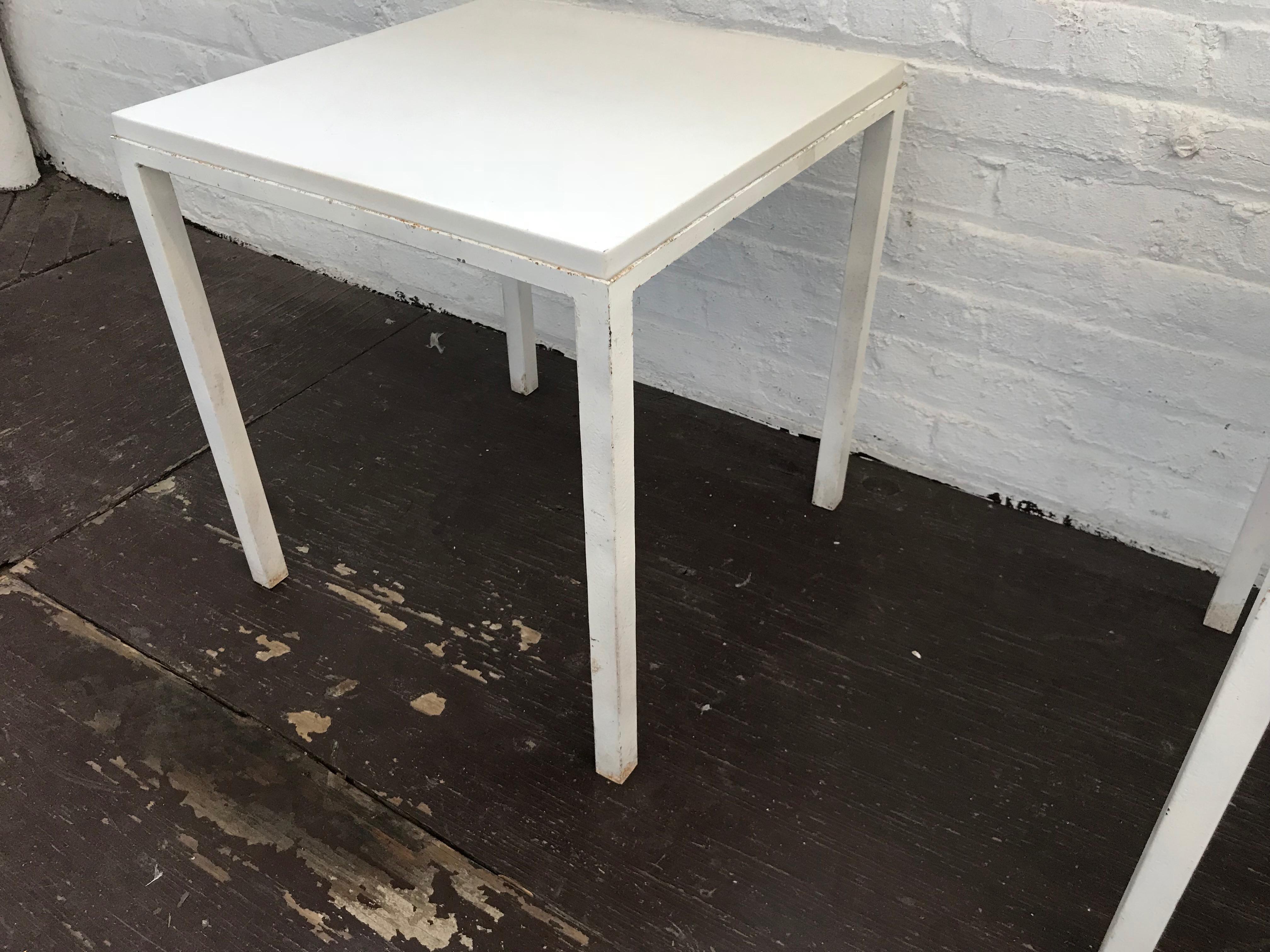 Pair of White Enameled Metal and Granite Side Tables, USA, circa 1955 For Sale 3