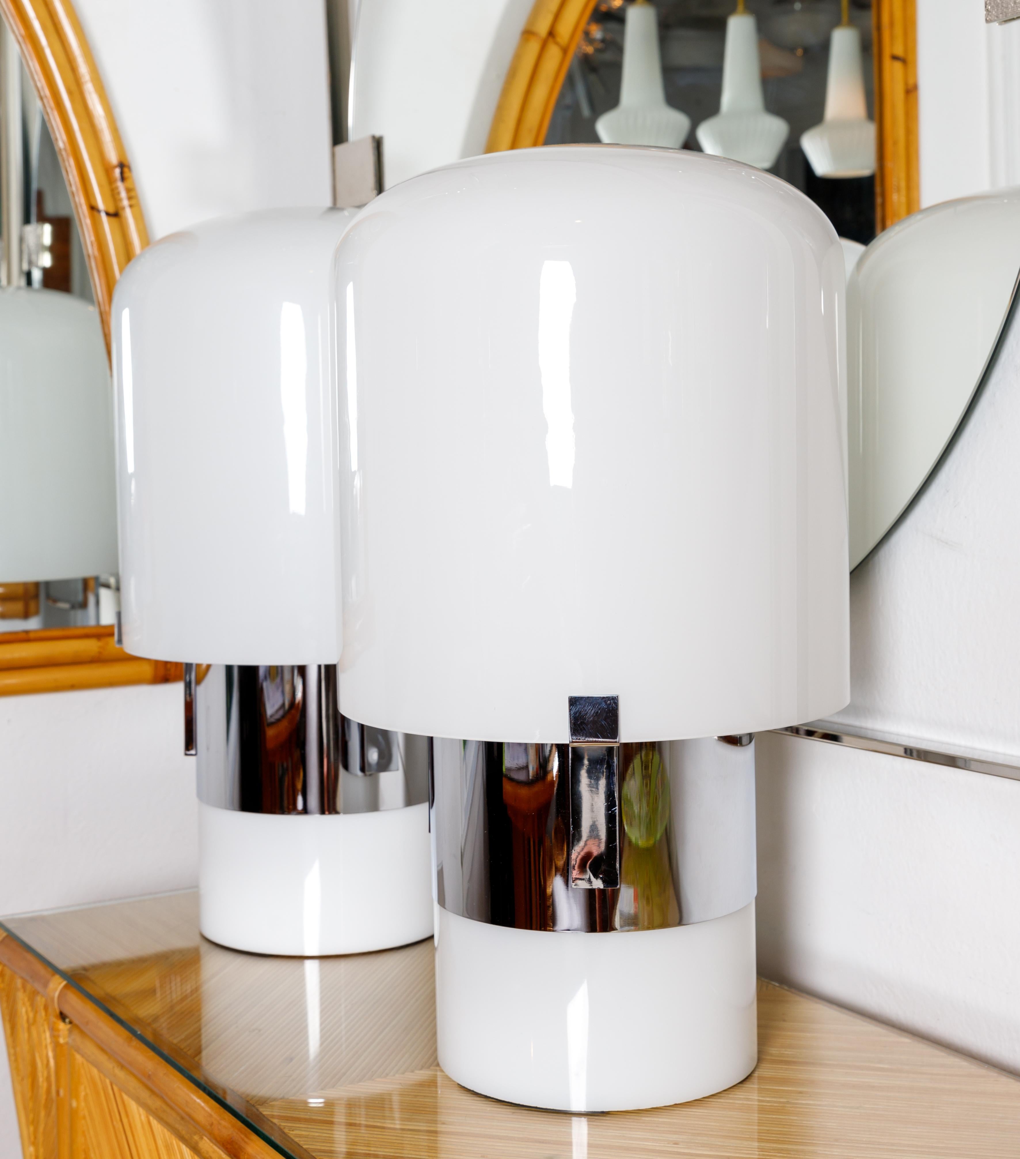 Italian Pair of White Glass, Chrome & Lucite Cylindrical Table Lamps with Interior Light For Sale
