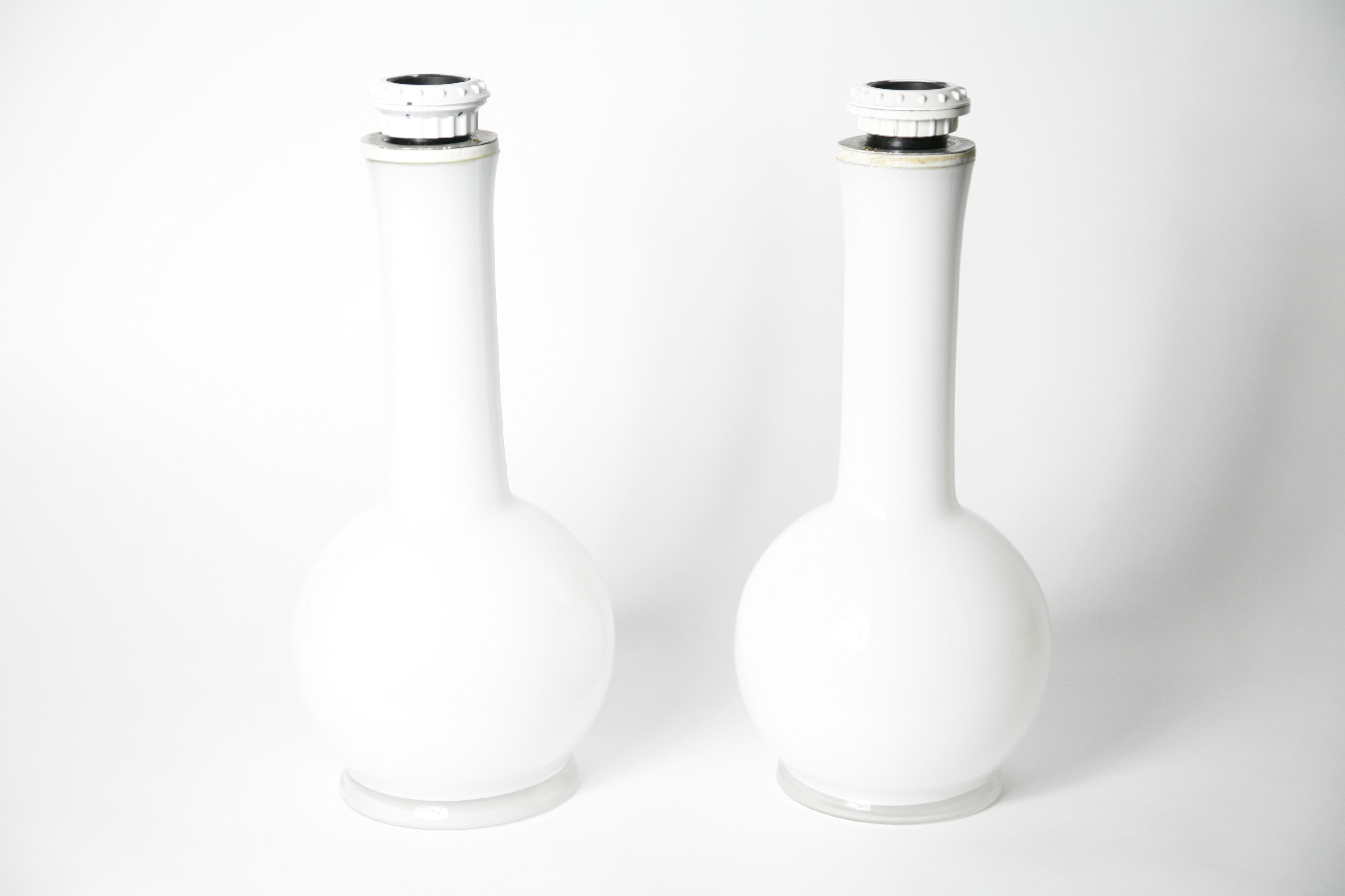 Mid-Century Modern Pair of White Glass Lamps by Luxus Lighting, Sweden, 1980 For Sale