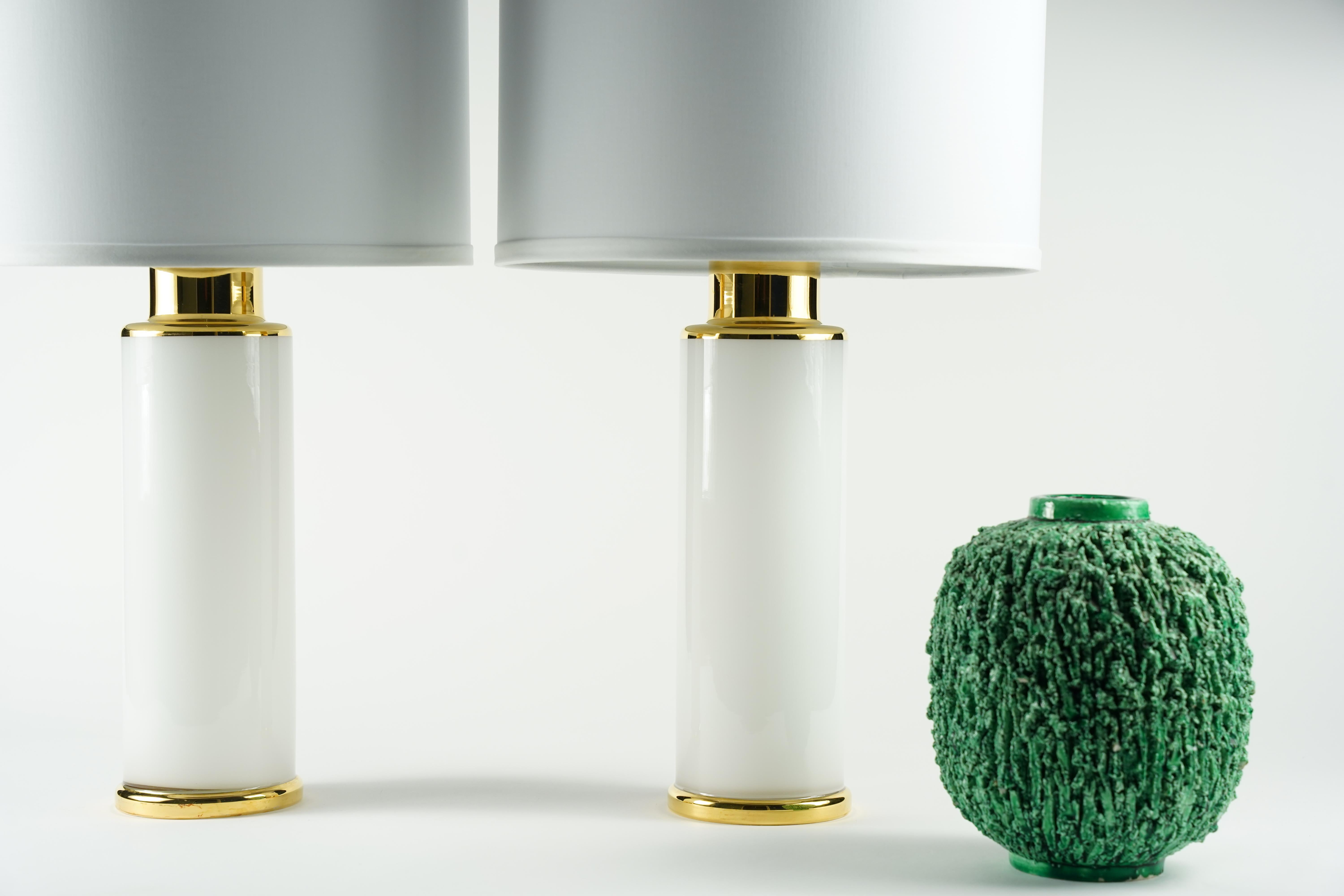 Mid-Century Modern Pair of white/gold Glass Lamps by Luxus, Sweden, 1980 For Sale