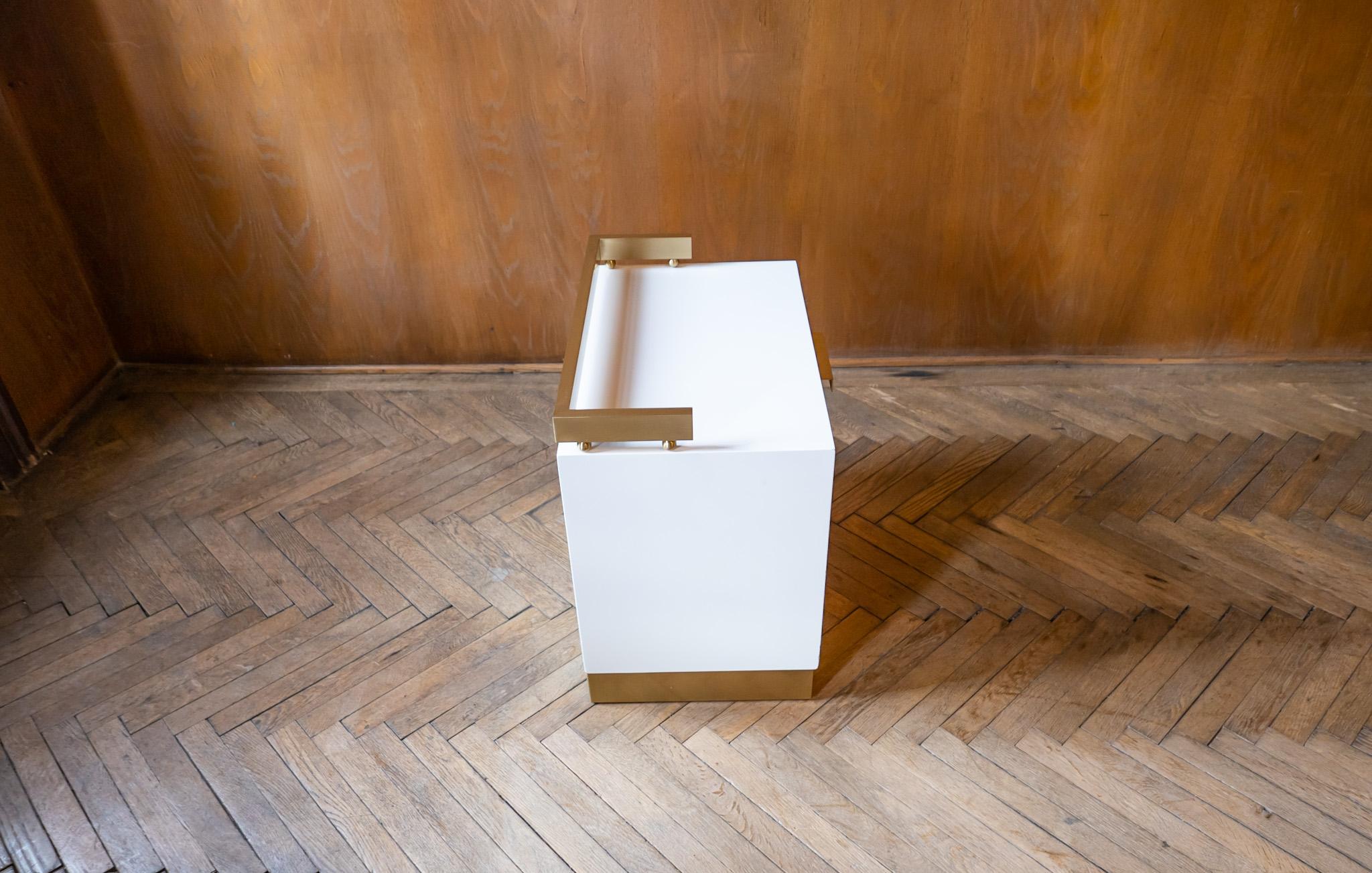 Late 20th Century Pair of White Golden Night Stands by Luciano Frigerio, Italy 1970 For Sale