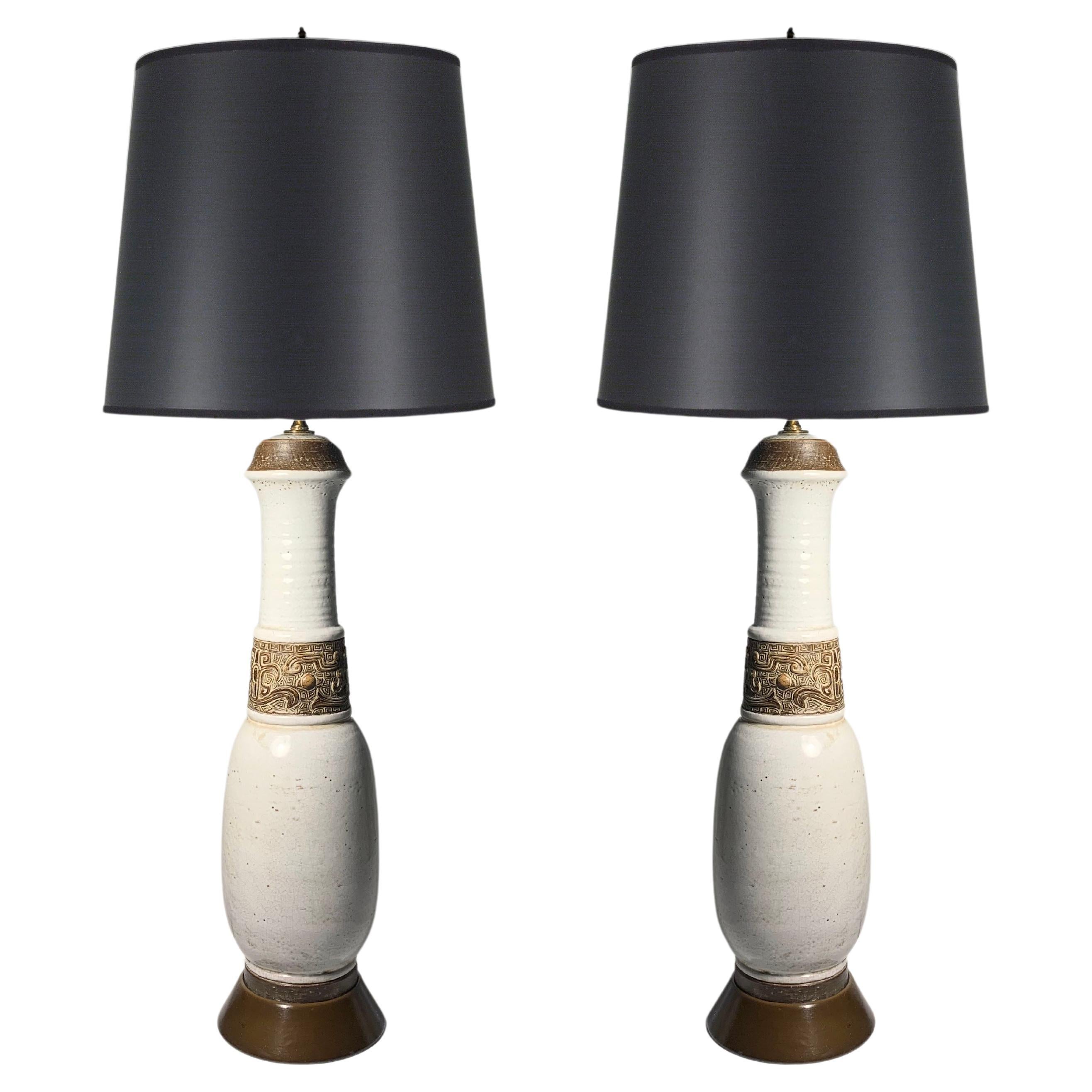 Pair of White Italian Ceramic Table Lamps by Zaccagnini / Oriental Chinoiserie For Sale