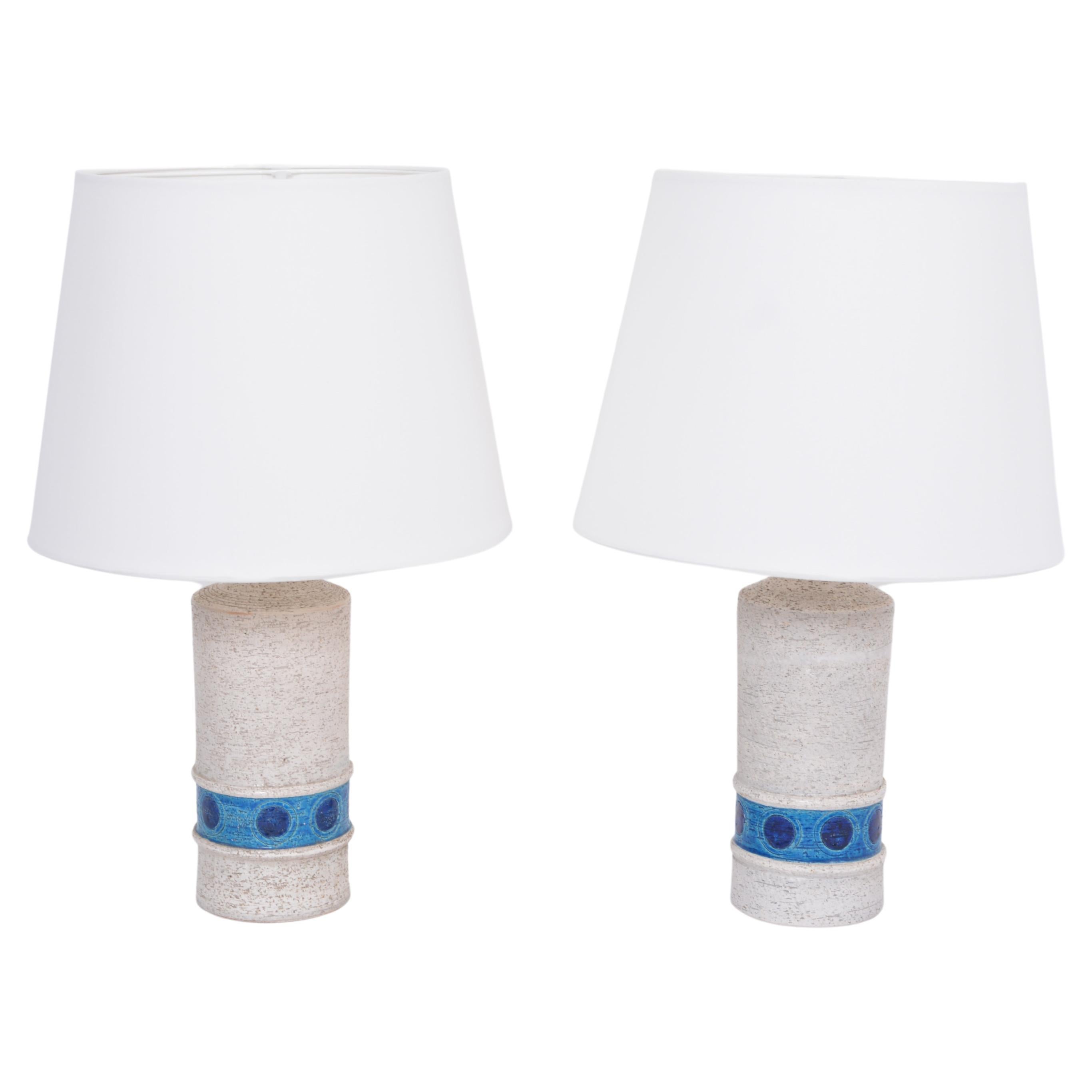 Pair of White Italian Midcentury Ceramic Table Lamps by Aldo Londi for Bitossi For Sale