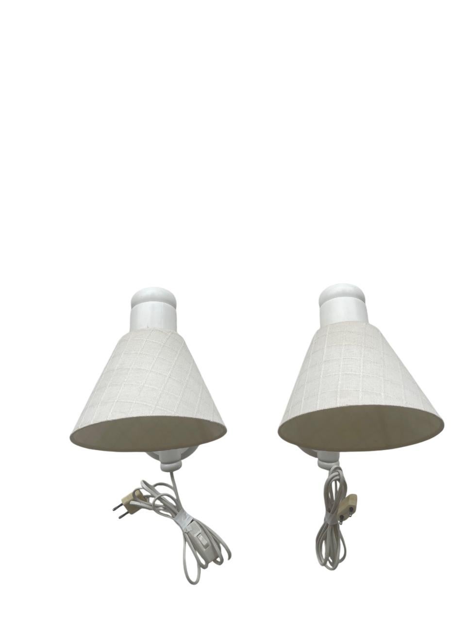 Swedish Pair of White Lackerad Pine Wall Lamps by Solbacken Svarveri, Sweden, 1970s For Sale