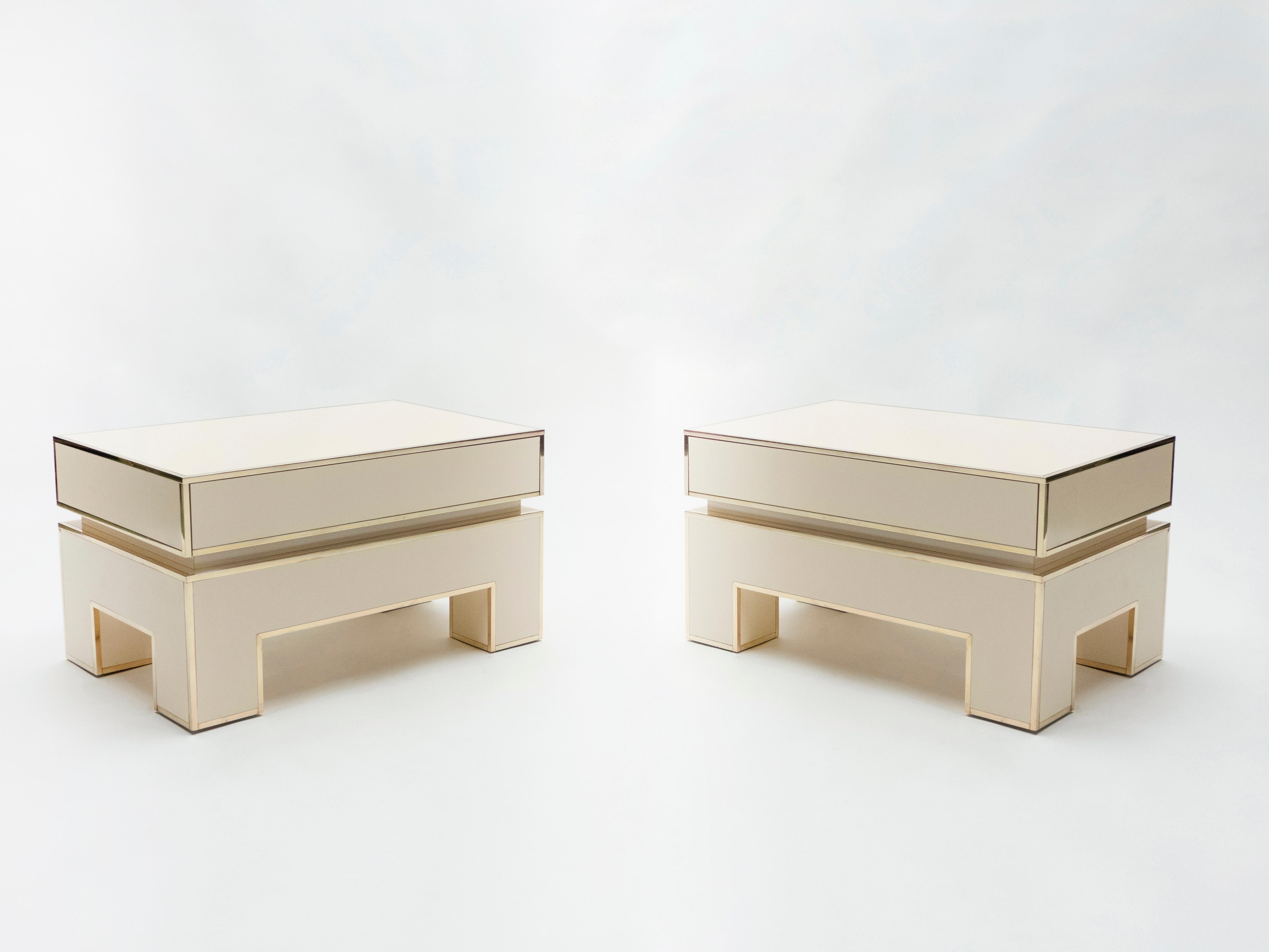 Mid-Century Modern Pair of White Lacquer Brass End Tables by Alain Delon for Maison Jansen, 1975
