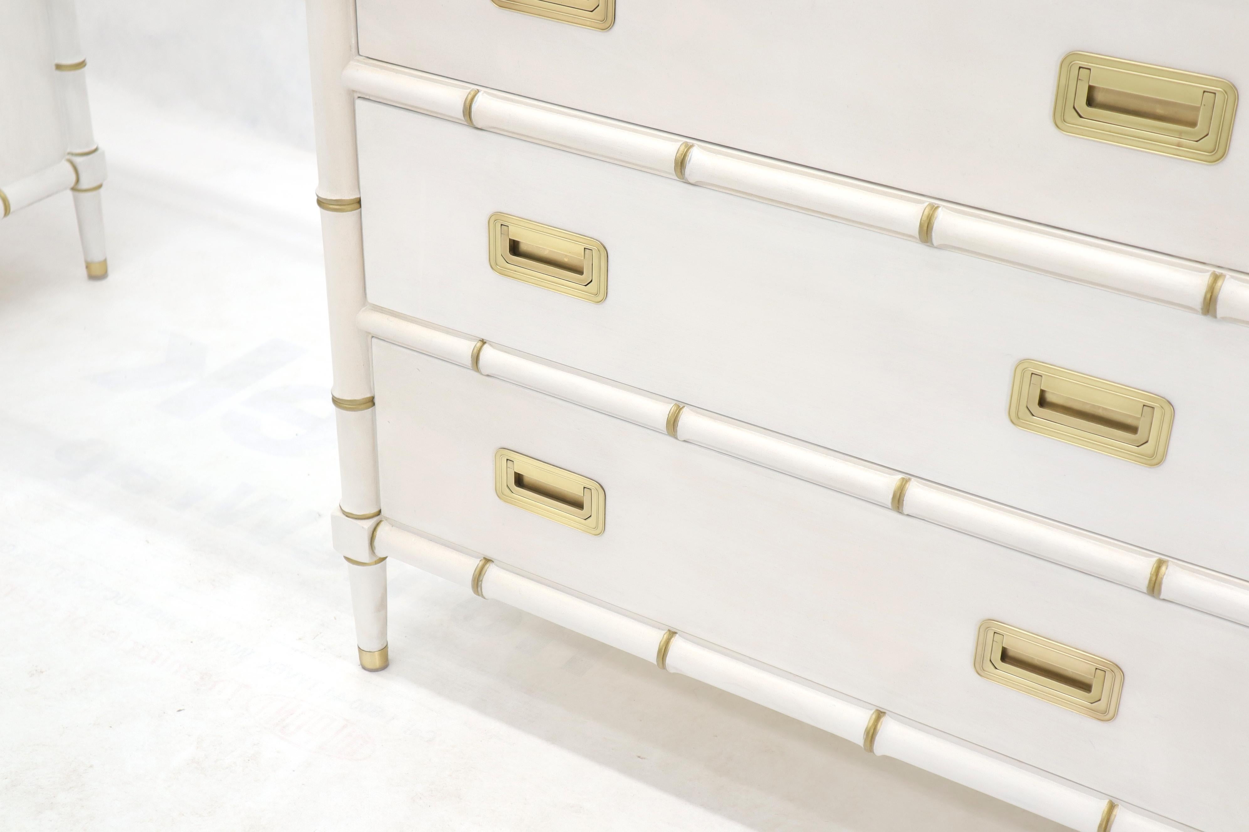 Pair of White Lacquer Brass Hardware Bachelor Chest with Suspended Brass Vanity For Sale 4