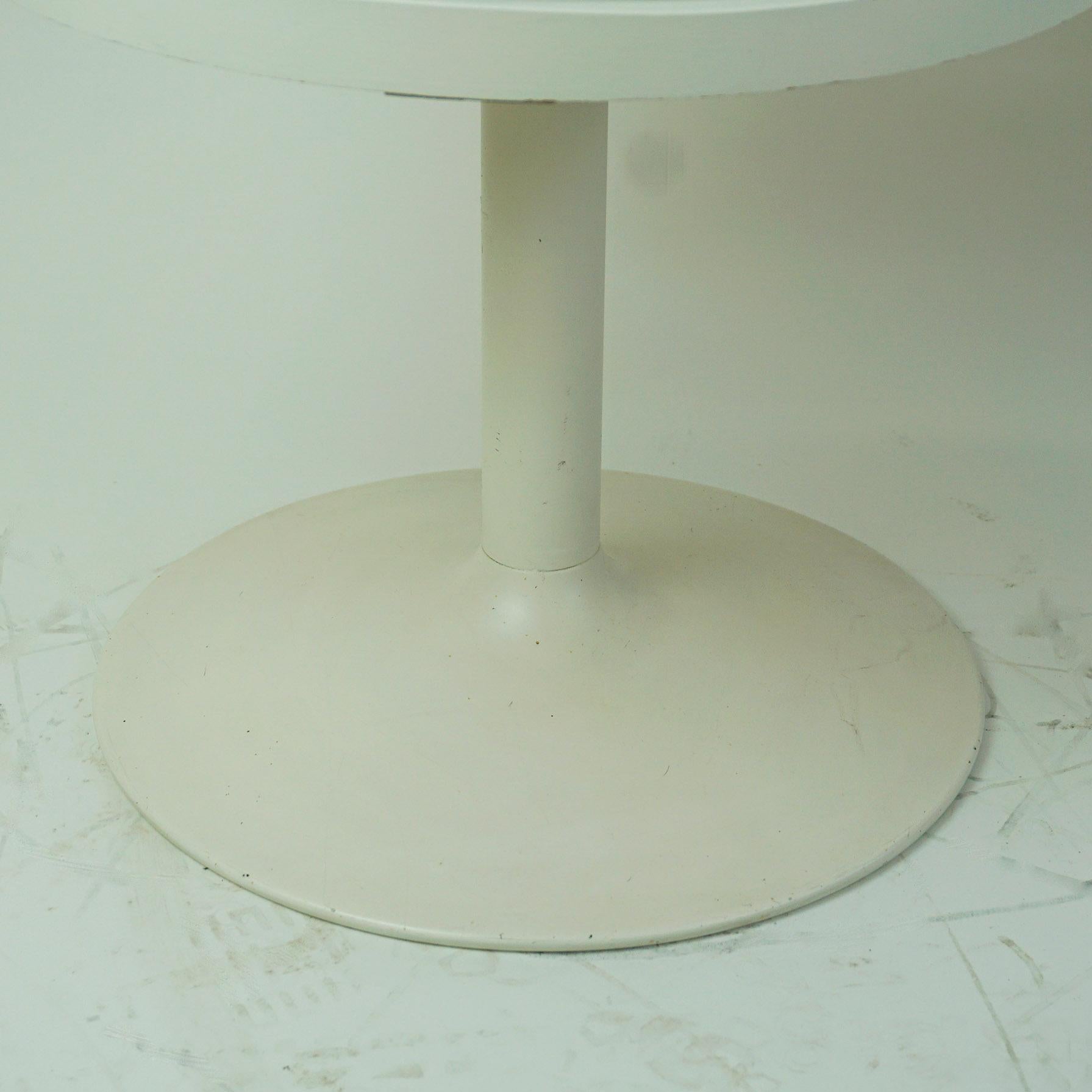 Mid-20th Century Pair of White Lacquered German 1960s Tulip Side Tables by Opal