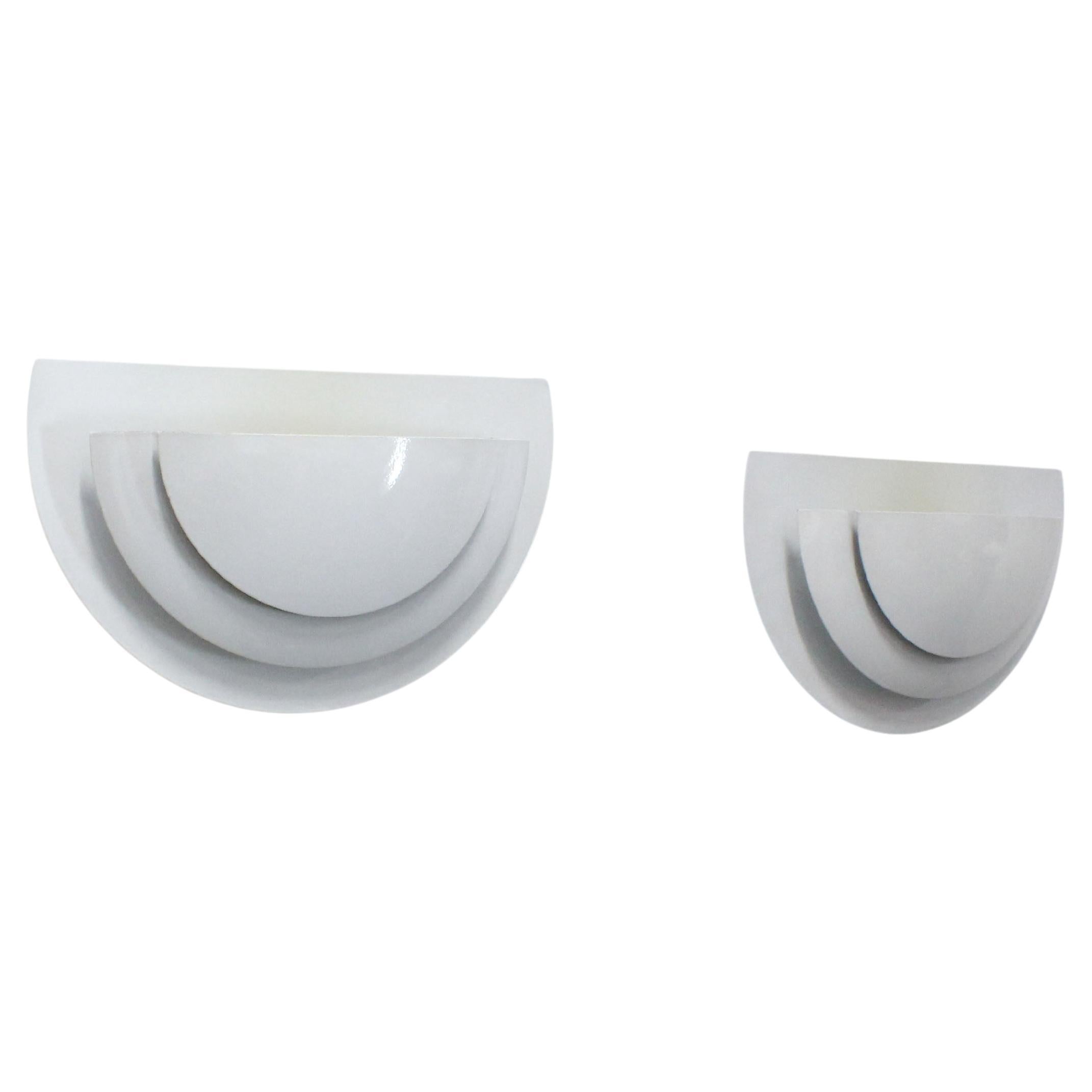 Pair of white lacquered metal wall lights - Phase - Spain - c. 2000 en vente