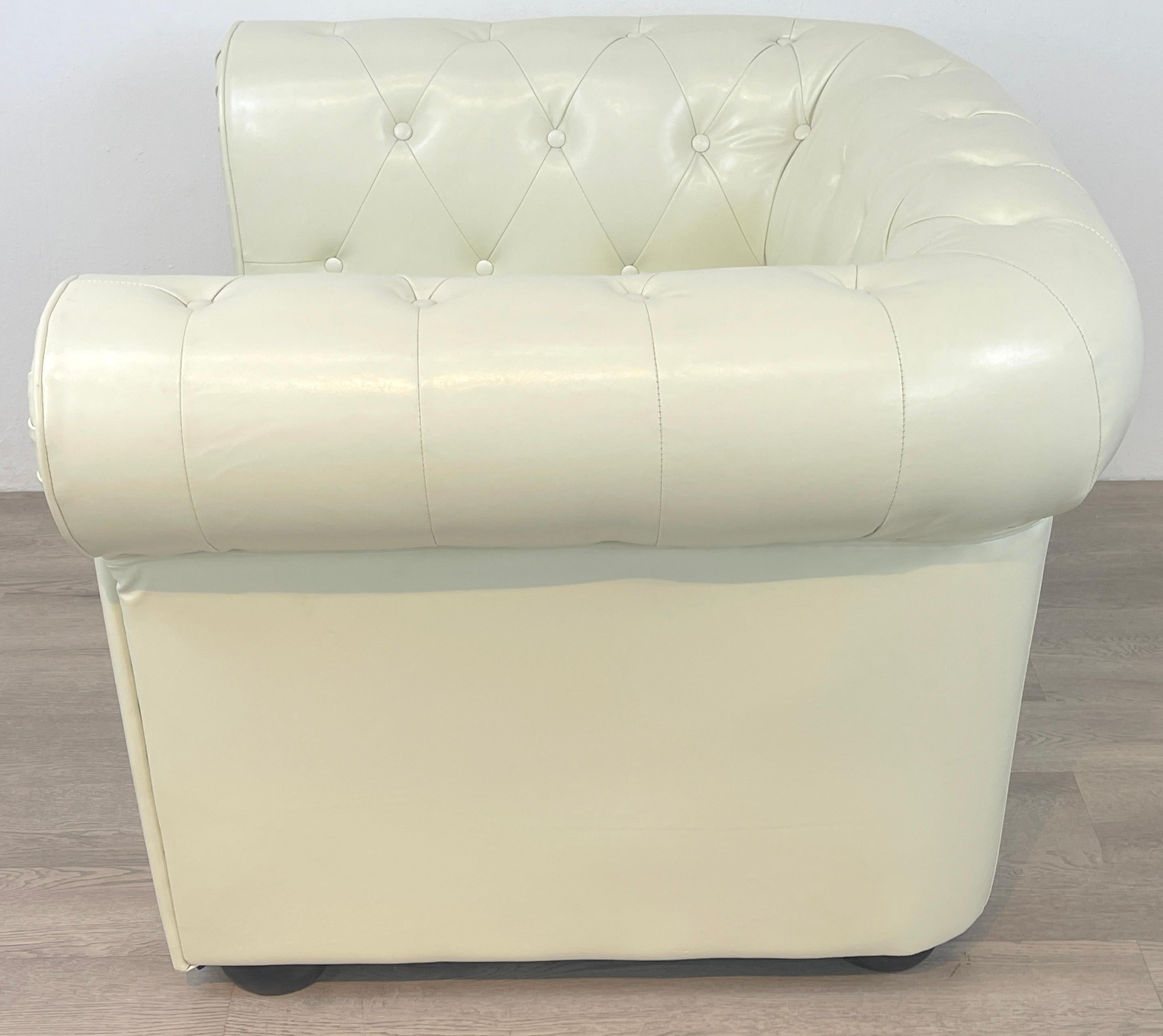 Pair of White Leather Chesterfield Club Chairs For Sale 5