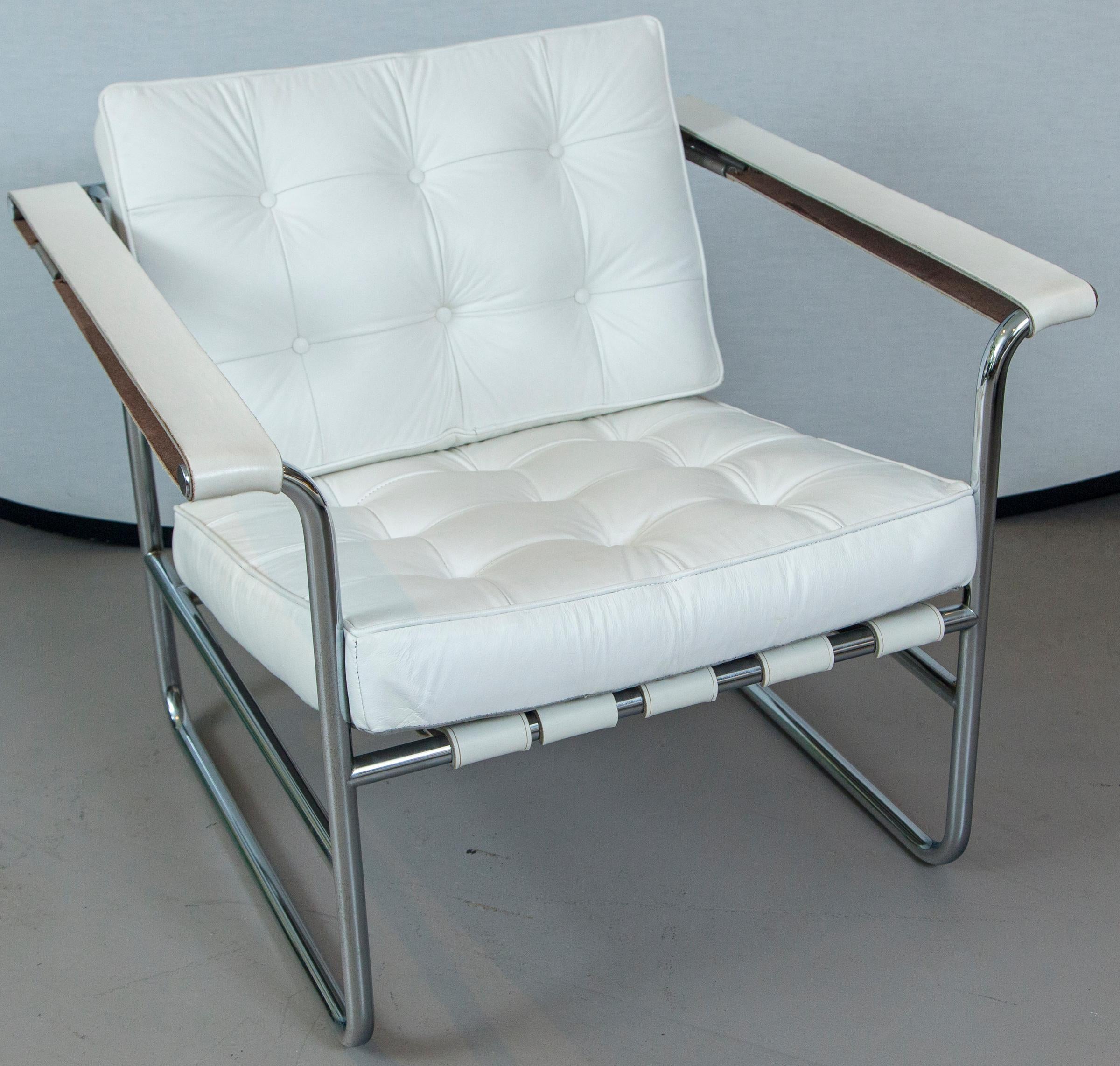 Mid-Century Modern Pair of White Leather Stendig Chrome Tubular Steel Chairs