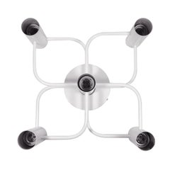 Coppia di montanti da soffitto o da parete scultorei in ottone bianco Leola a 5 luci, anni '70