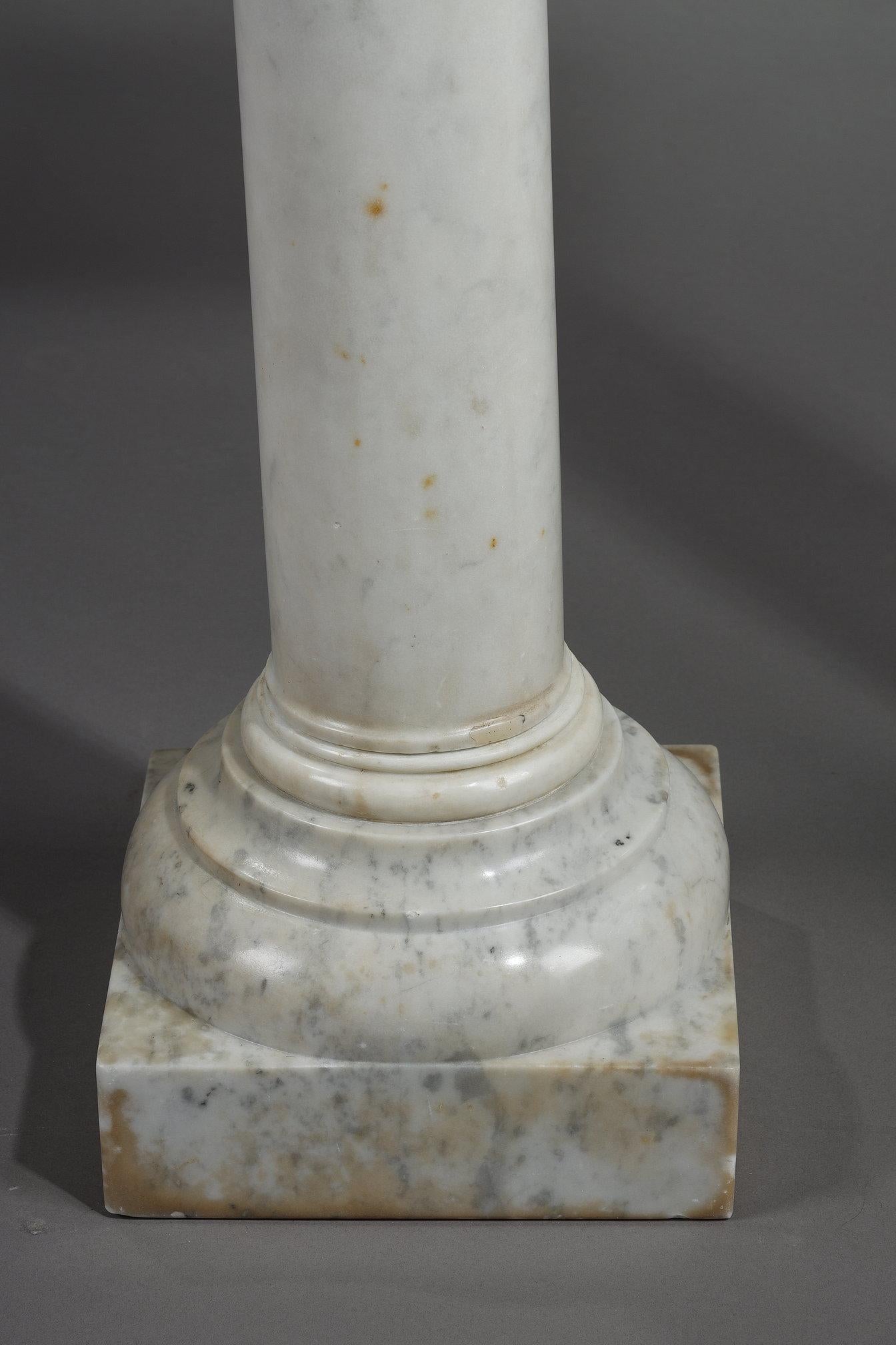 Pair of white marble columns late 19th century For Sale 3