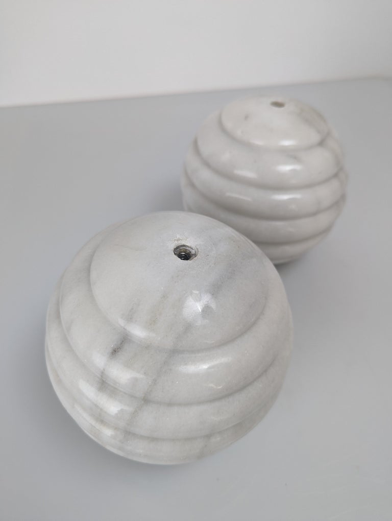 Pair of White Marble Stair Ball Finials For Sale at 1stDibs