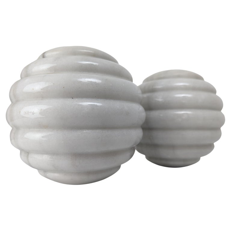 Pair of White Marble Stair Ball Finials For Sale at 1stDibs