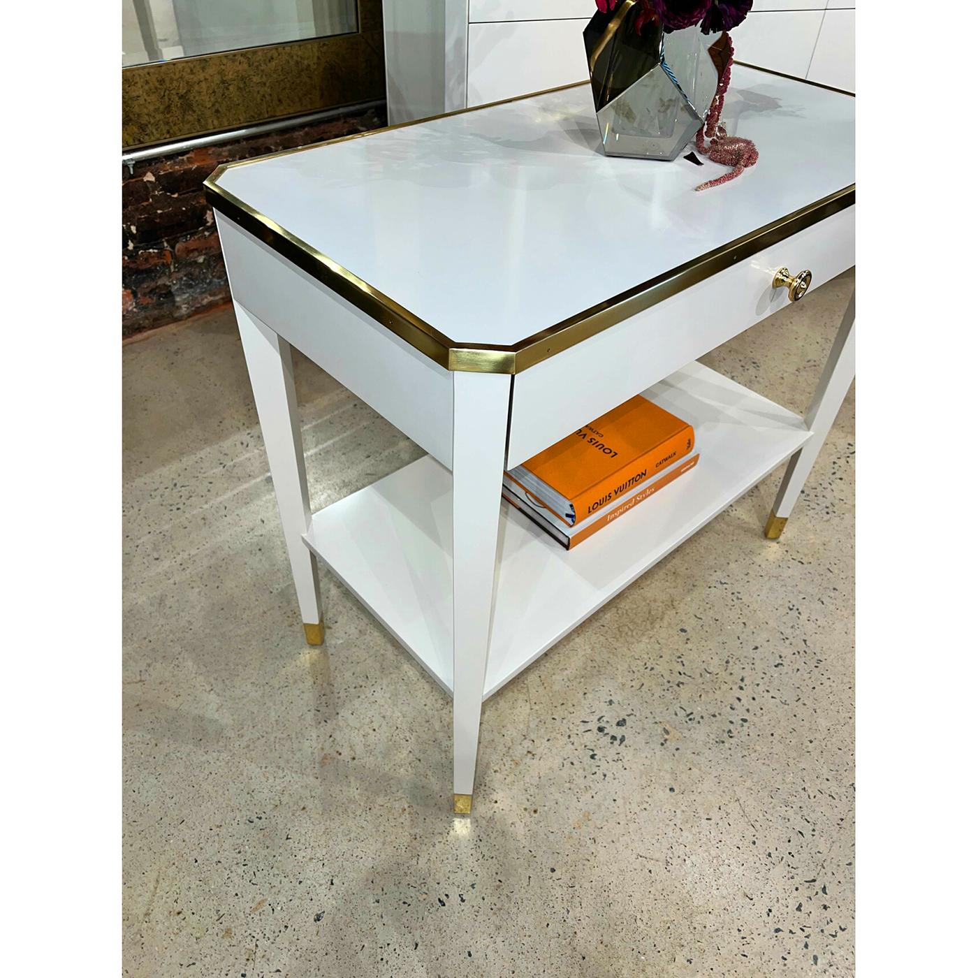 Contemporary Pair of White Mid Century Bedside Tables For Sale